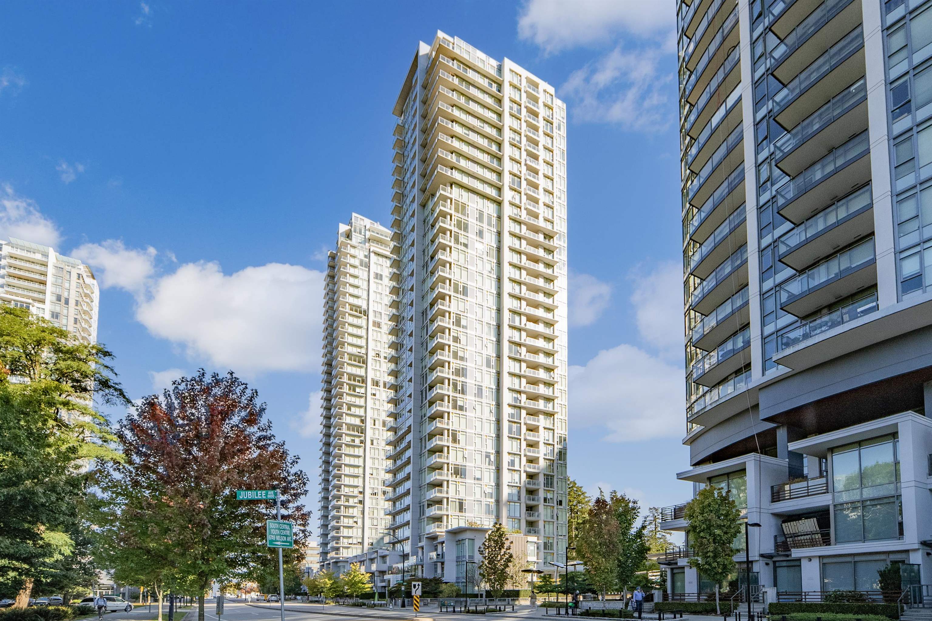 6588 Nelson Avenue #2601, Burnaby, BC V5H 0E8