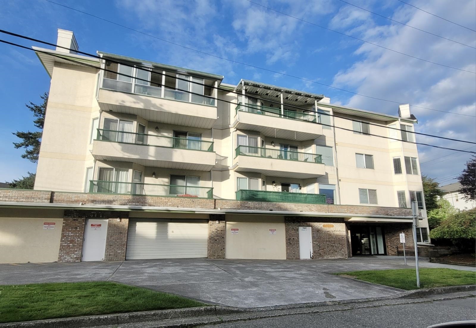 45604 Brett Avenue #204, Chilliwack, BC V2P 1N9