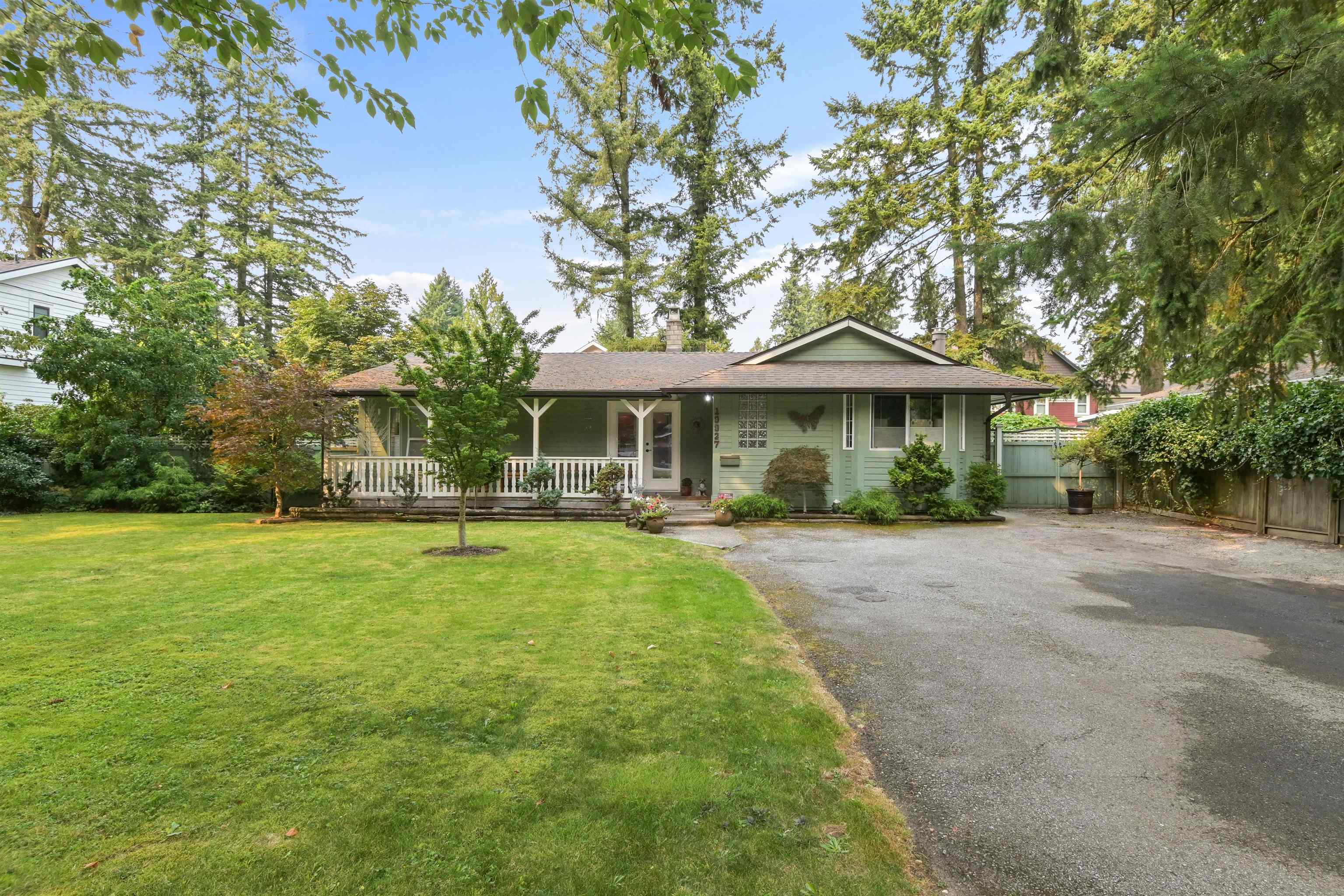 37 Avenue, Langley, BC V3A 2S4