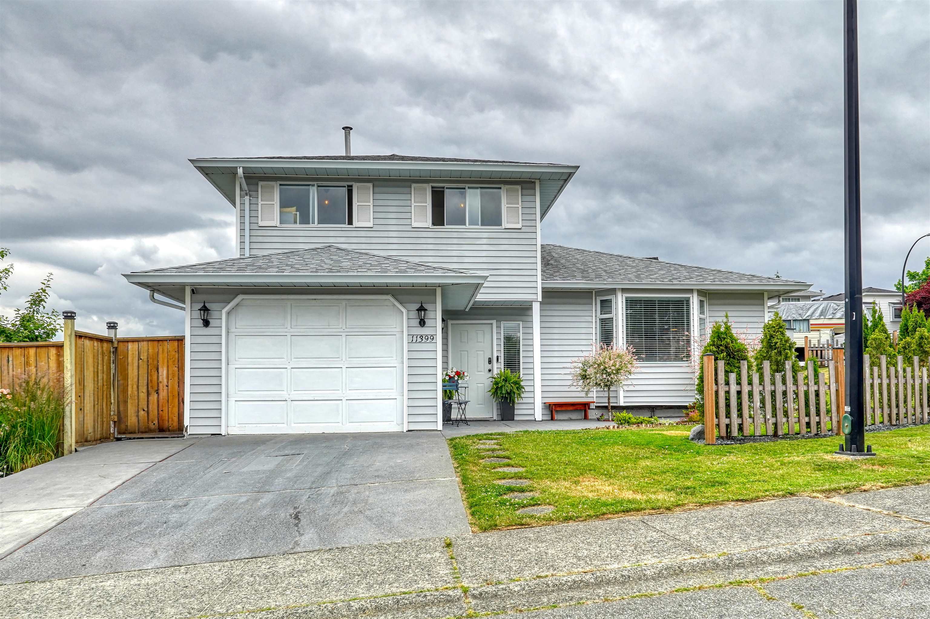 11399 Harrison Street, Maple Ridge, BC V2X 9L2