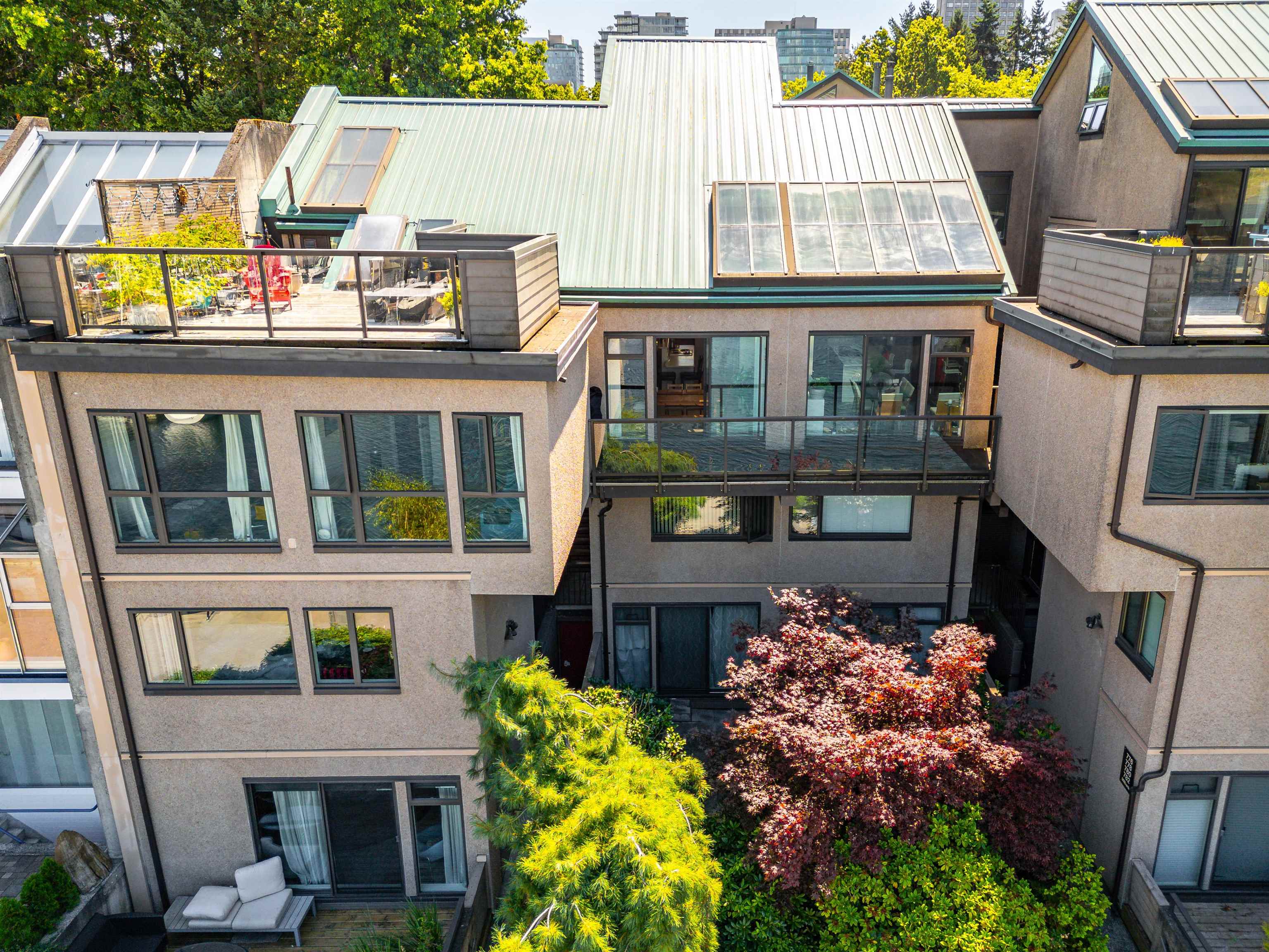 774 Millbank, Vancouver, BC V5Z 3Z3