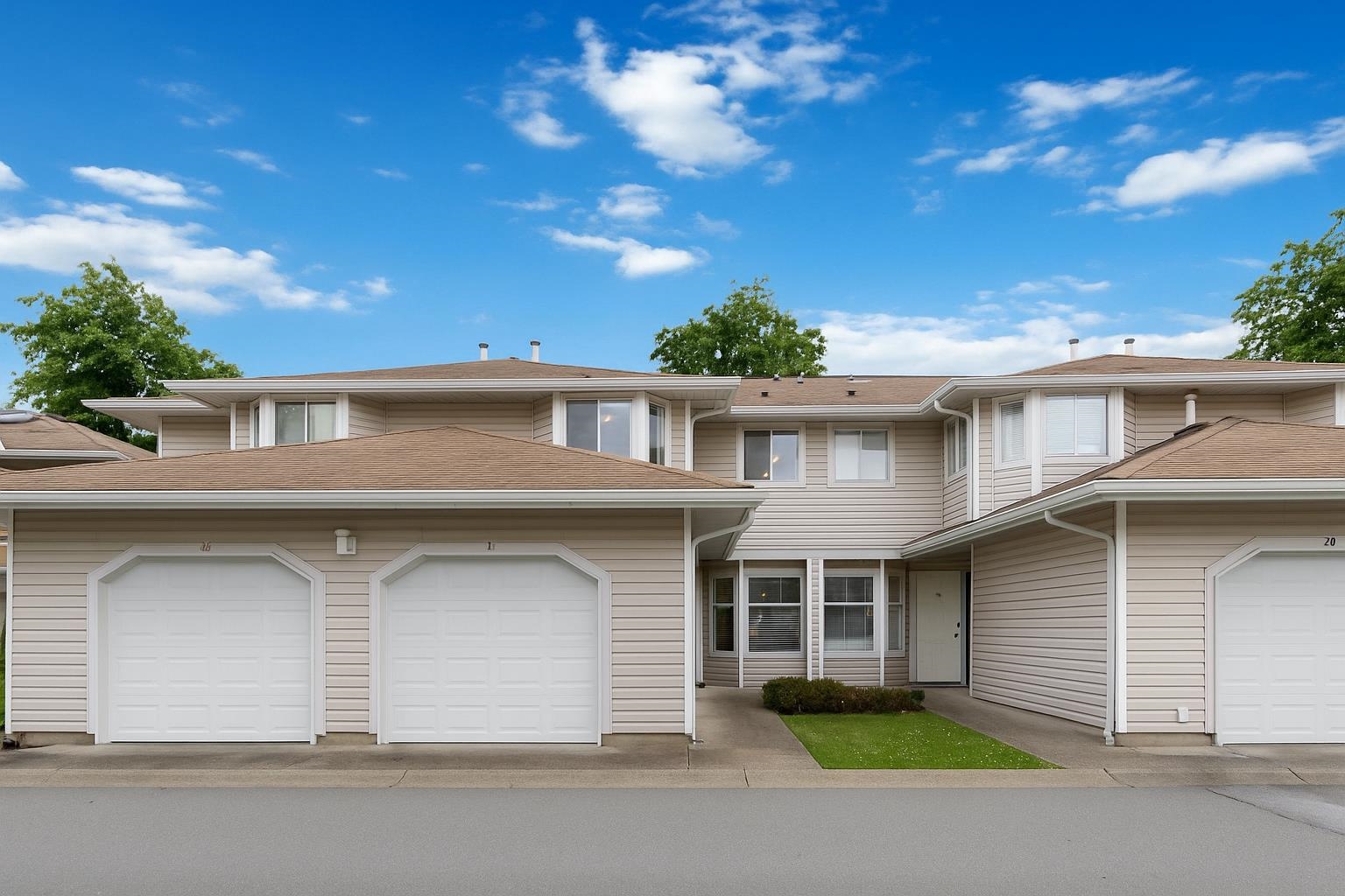 10038 155 Street #11, Surrey, BC V3R 0S2