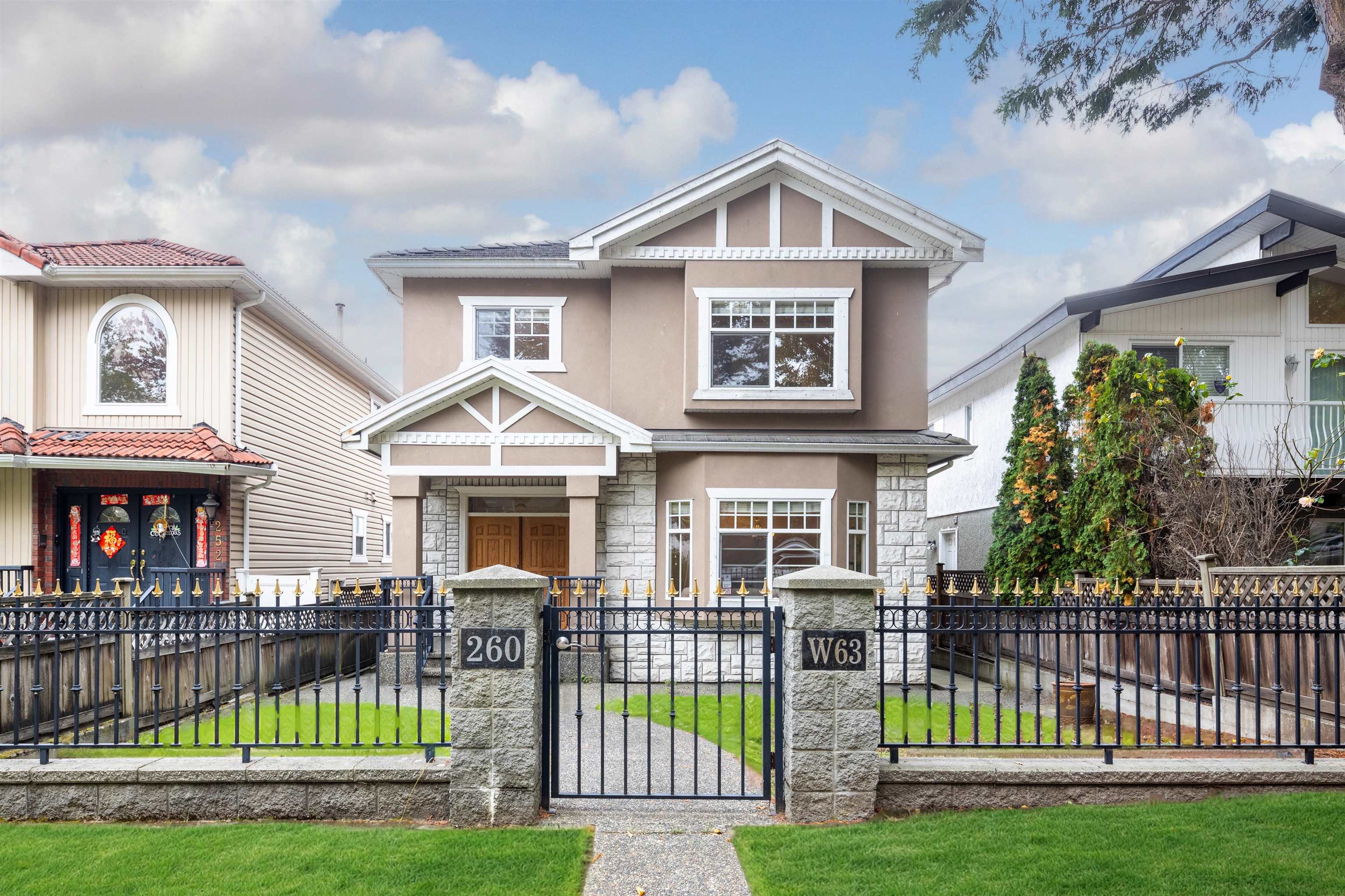 260 West 63rd Avenue, Vancouver, BC V5X 2H8
