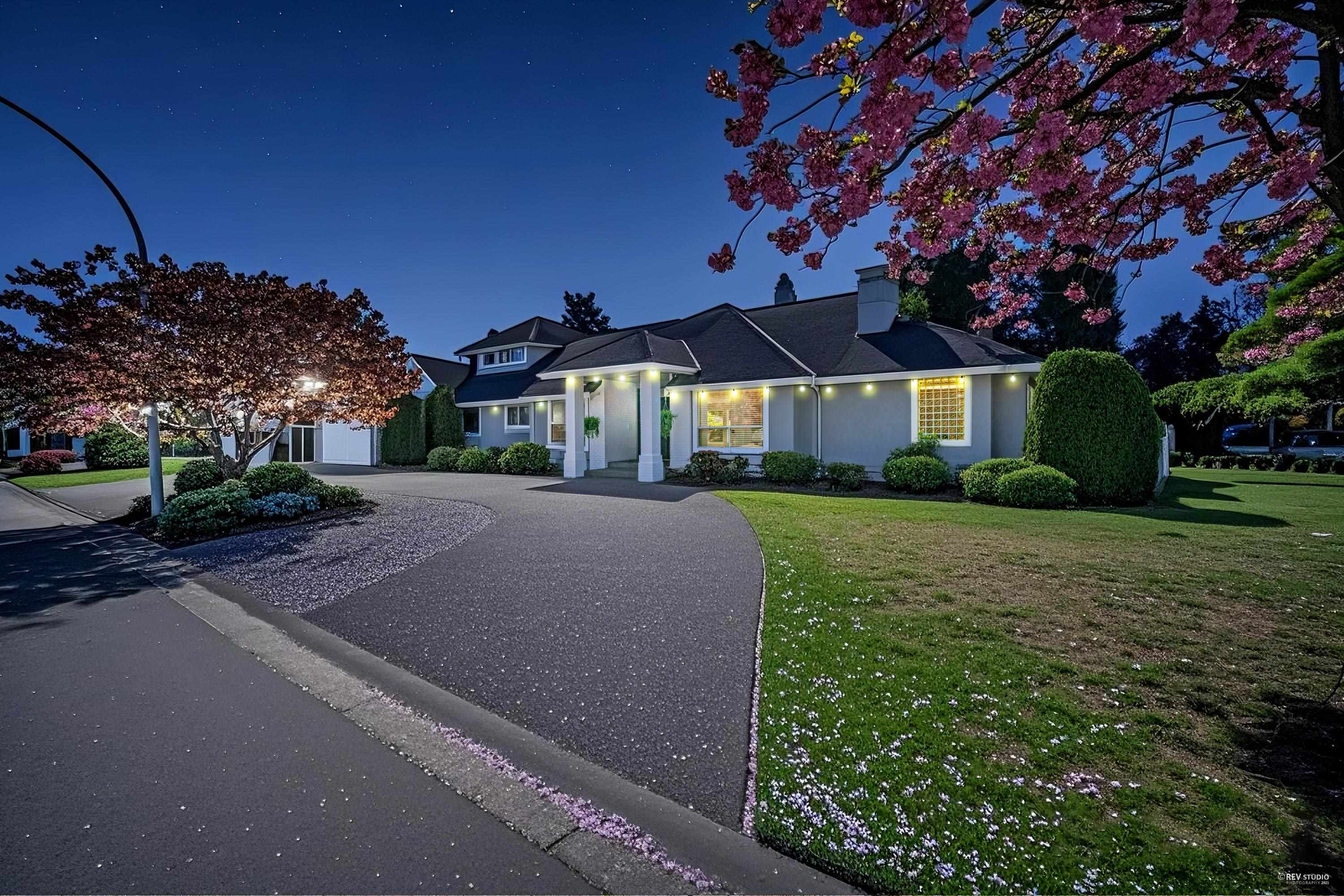 19 Avenue, Surrey, BC V4A 9E9