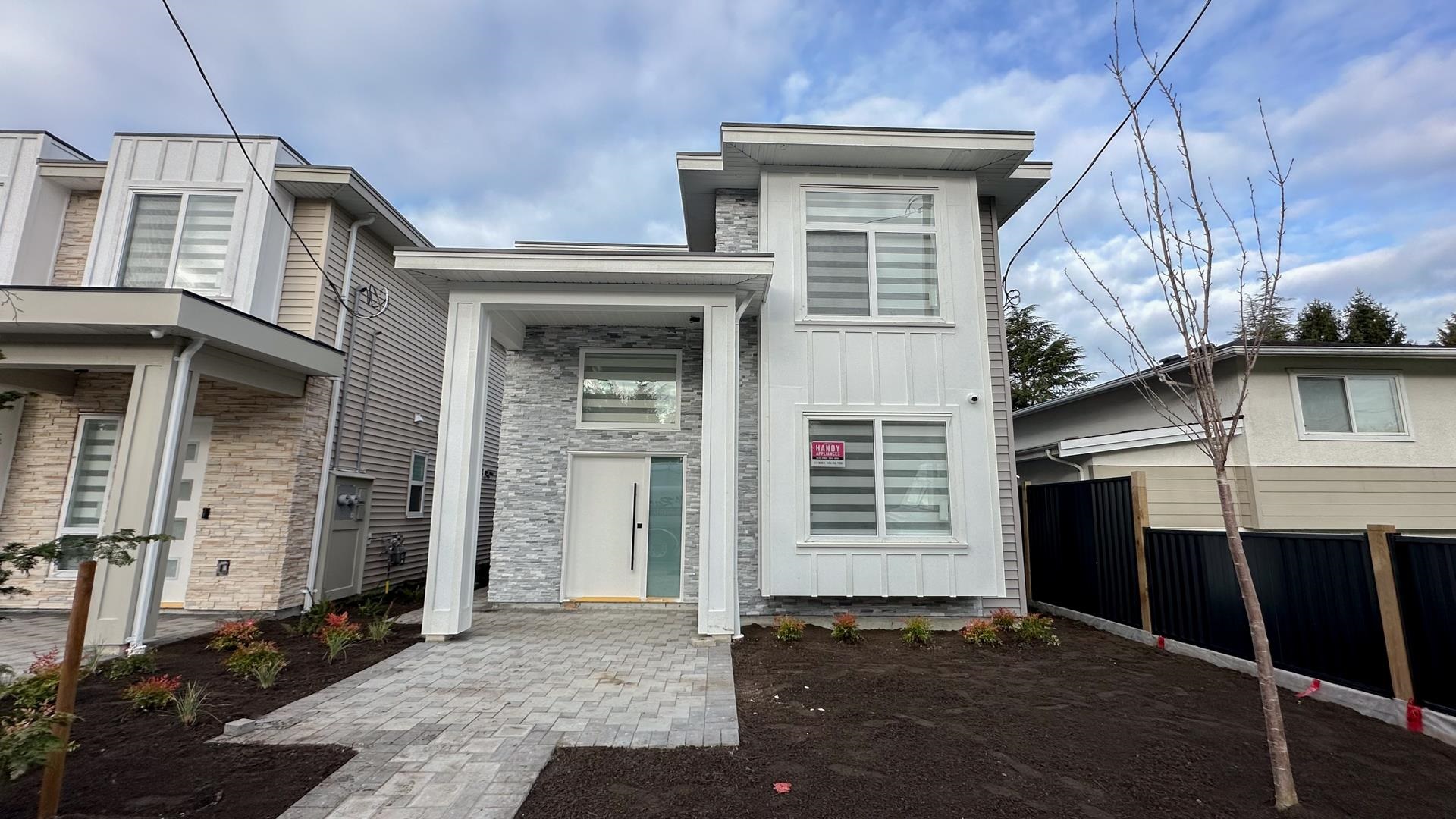 10655 Number 1 Road, Richmond, BC V7E 2E8
