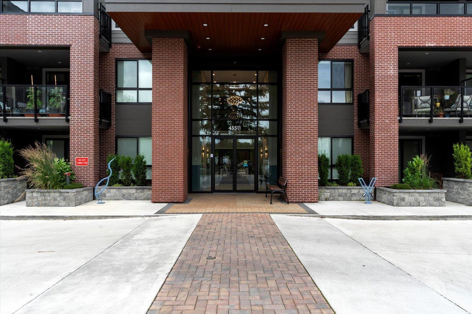 45511 Campus Dr #308, Chilliwack, BC V2R 6K8