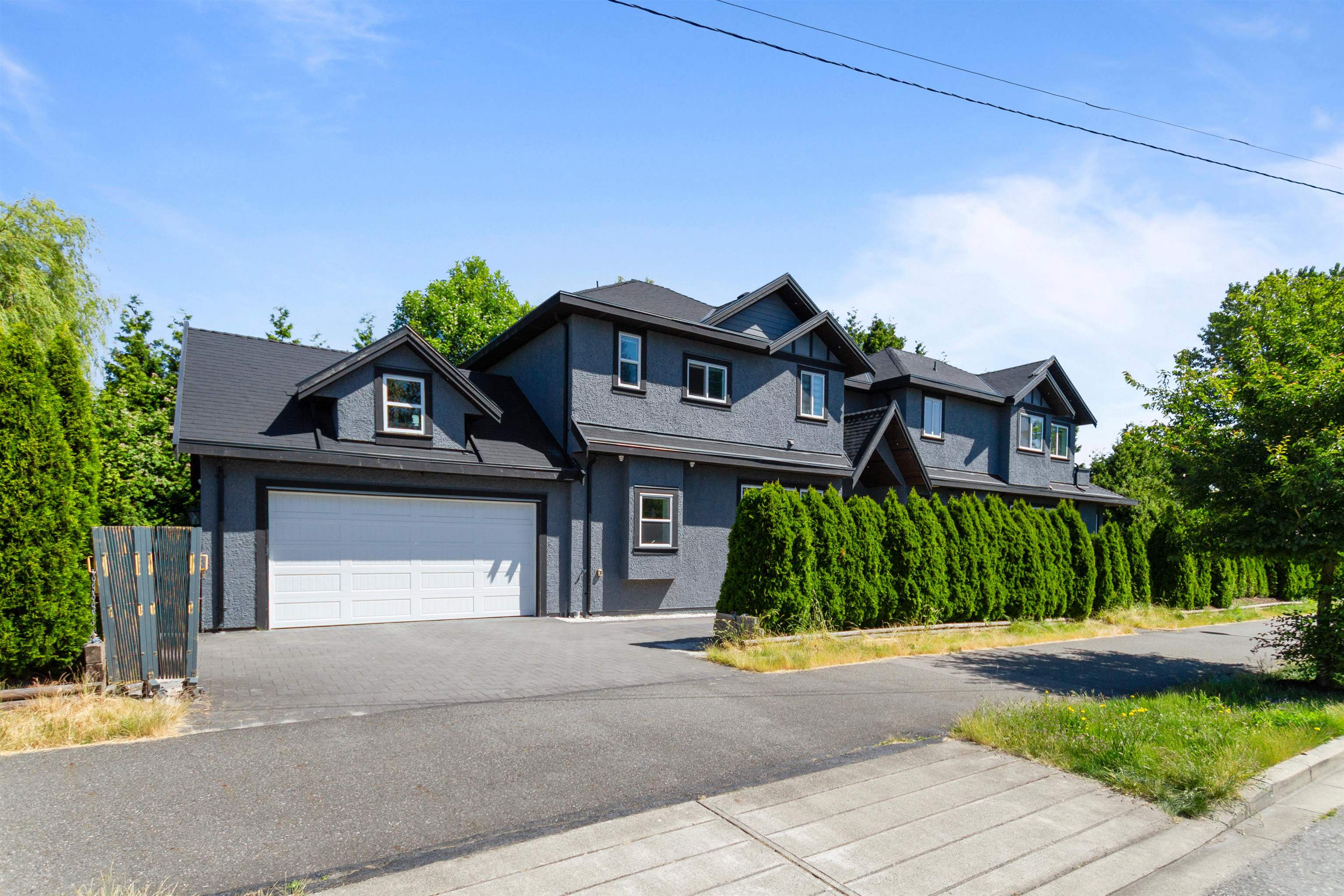 108 Avenue, Surrey, BC V3R 6J1
