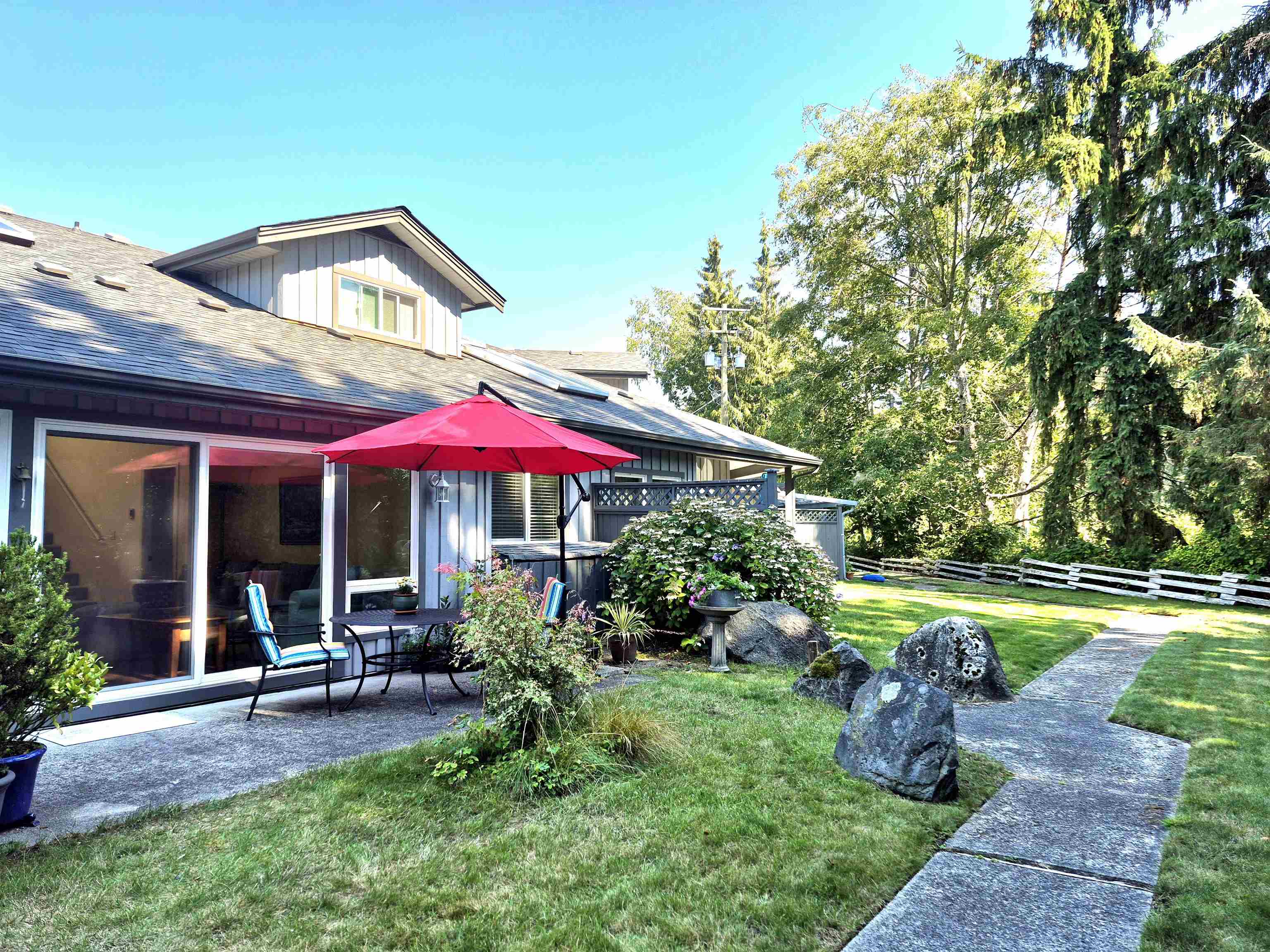 5761 Wharf Avenue #12, Sechelt, BC V0N 3A0