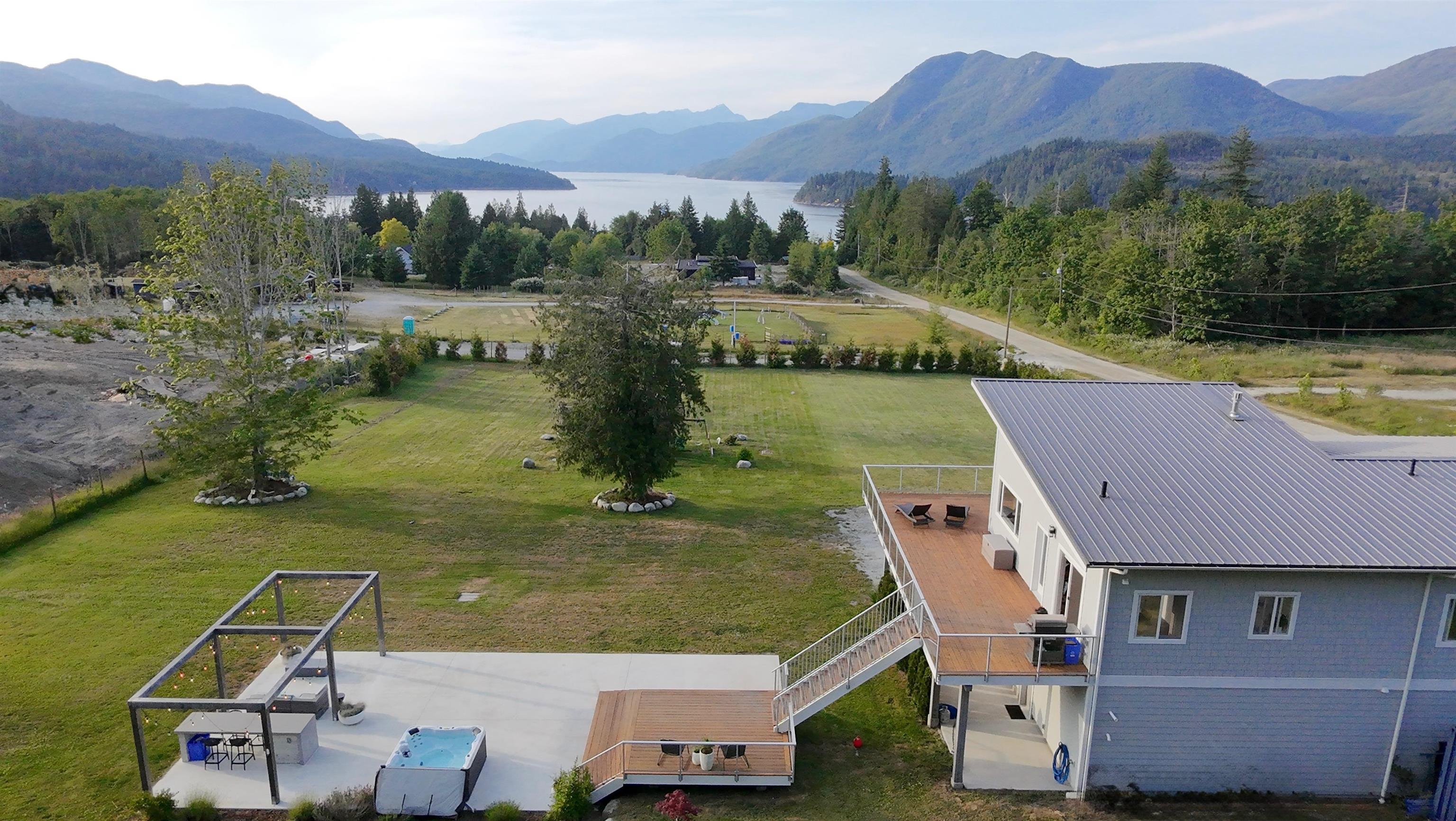6315 Rimrock Road, Sechelt, BC V7Z 0L1