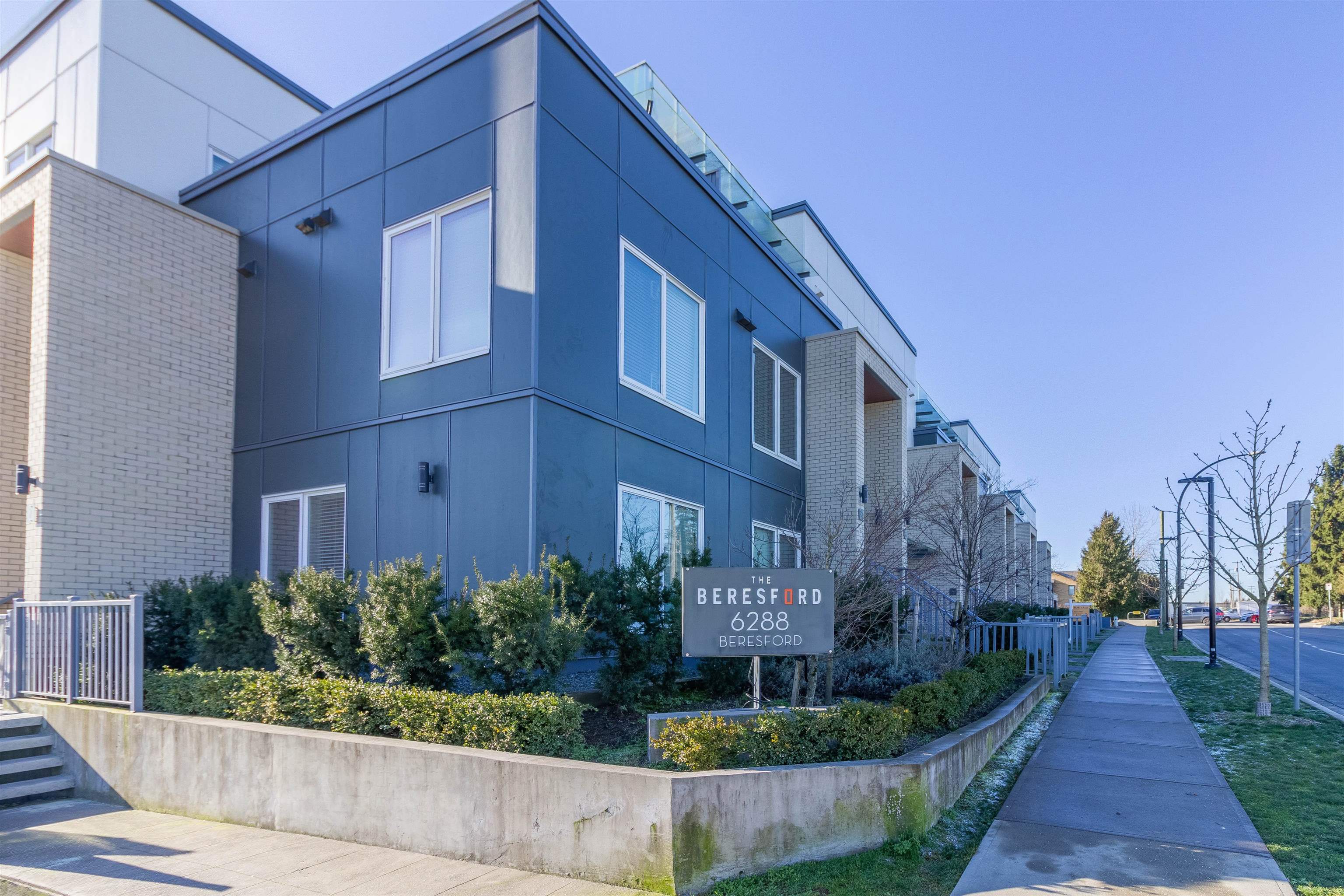 6288 Beresford Street #16, Burnaby, BC V5J 1K2