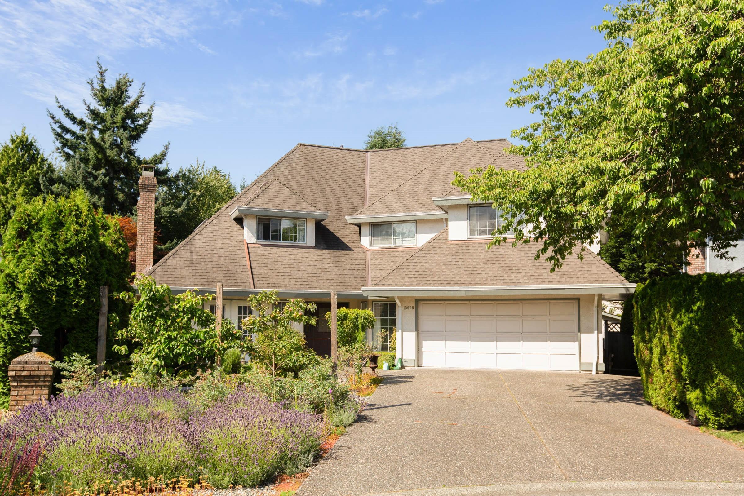 19a Avenue, Surrey, BC V4A 8A8