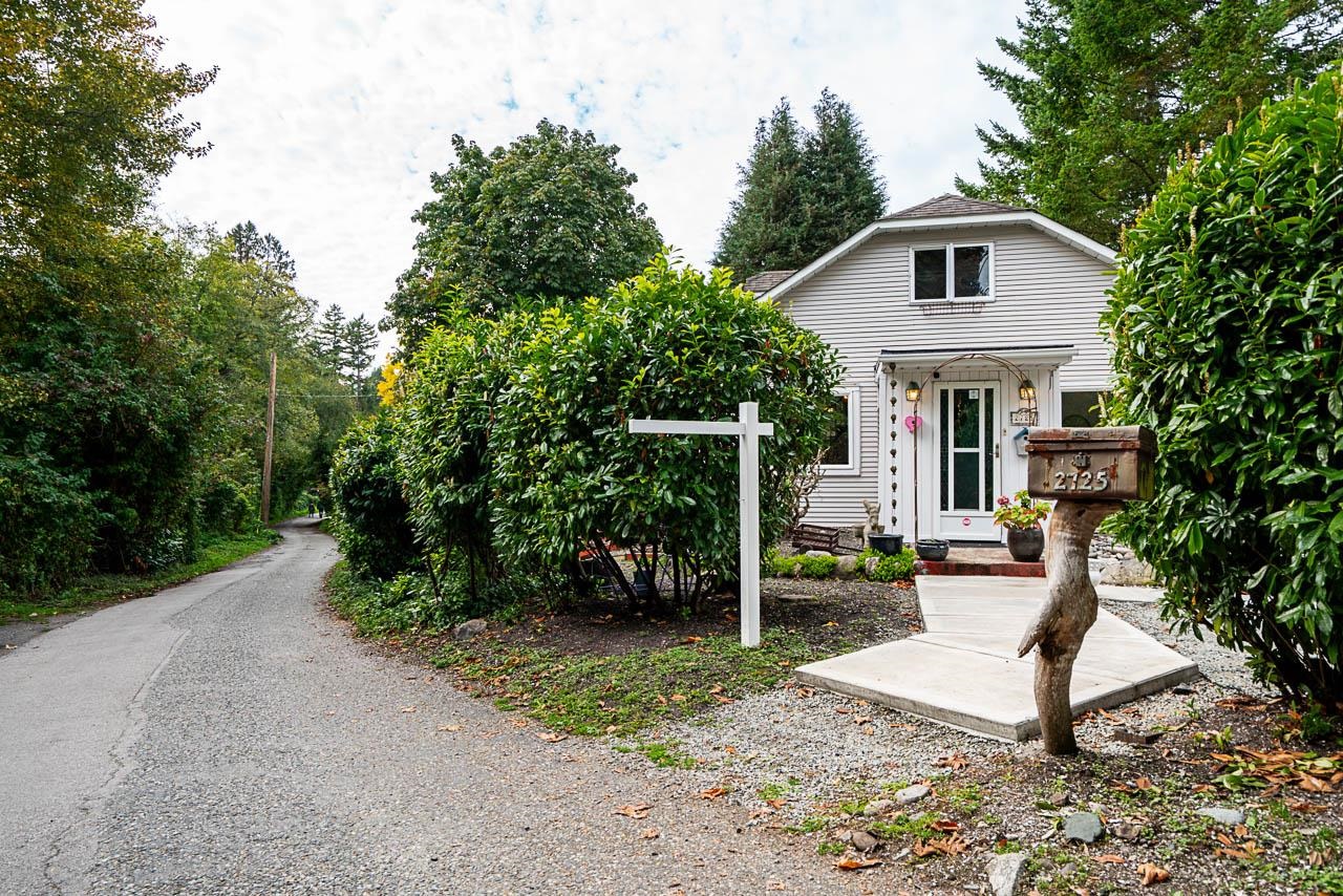 2725 Gordon Avenue, Surrey, BC V4A 3J2