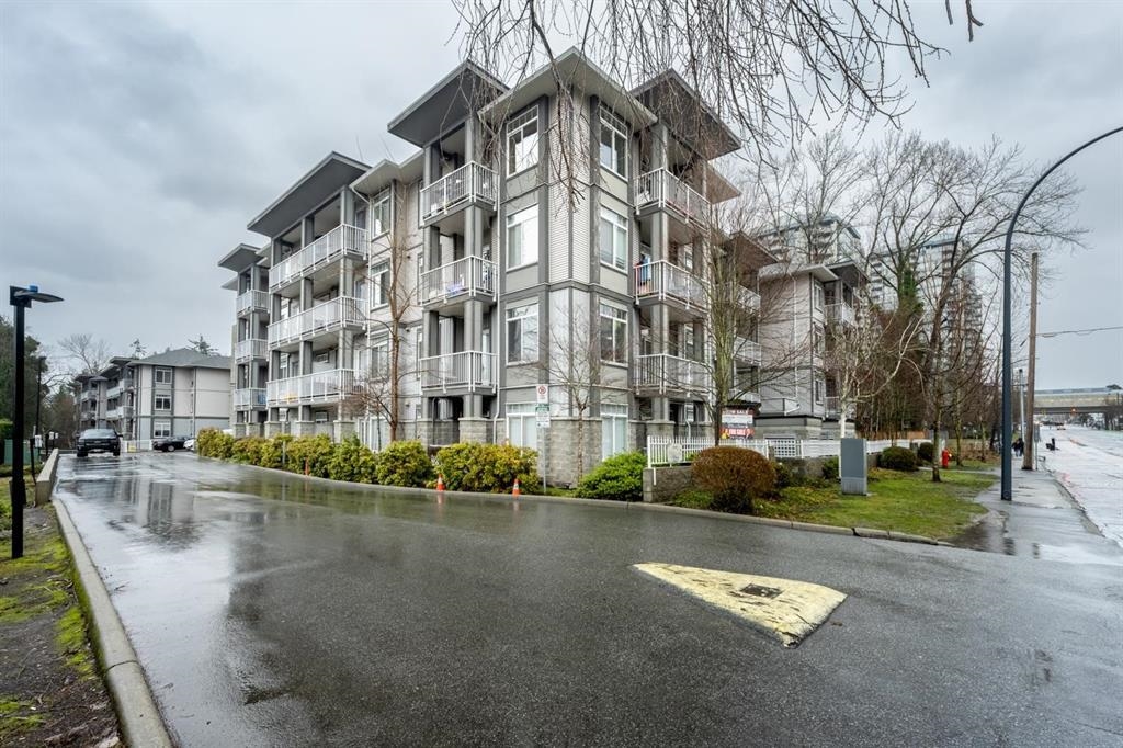 13277 108 Avenue #519, Surrey, BC V3T 0A9