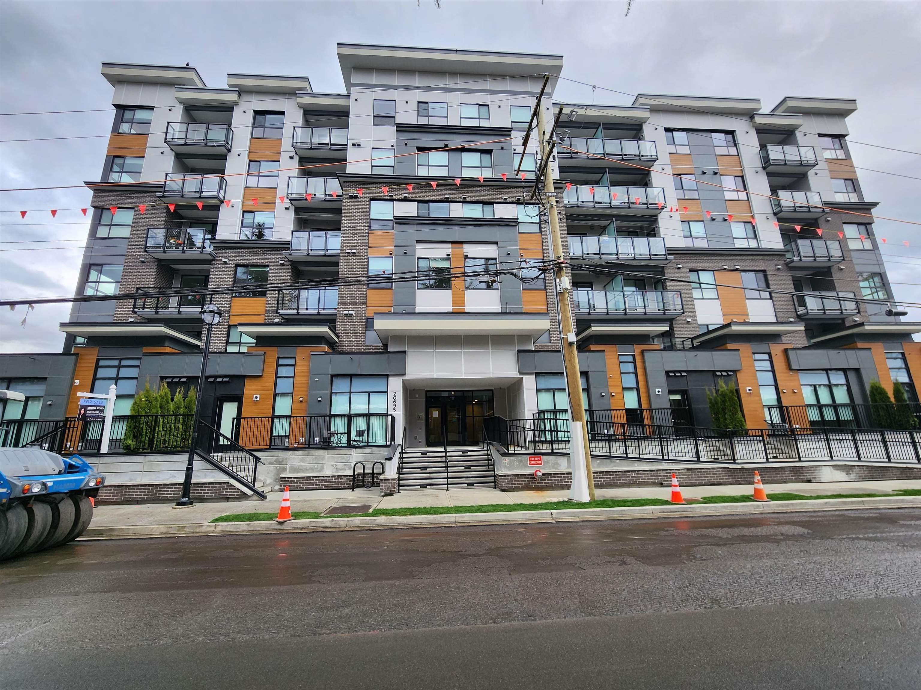 20695 Eastleigh Crescent #213, Langley, BC V3A 0P7
