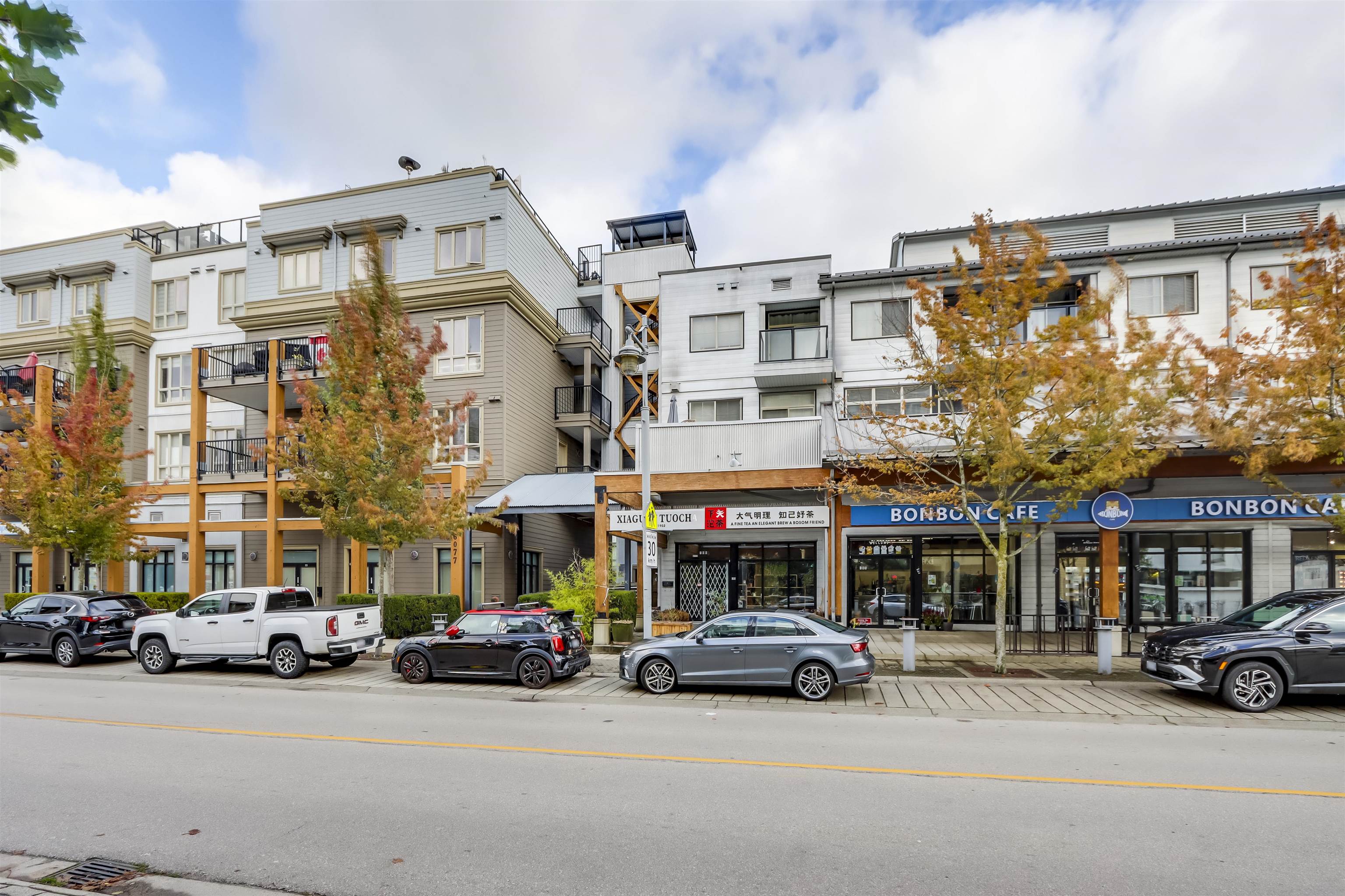 6077 London Rd #204, Richmond, BC V7E 6V5