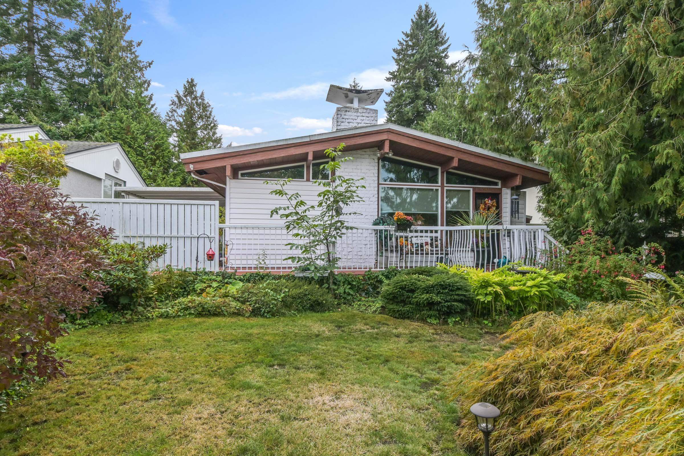 77a Avenue, Surrey, BC V3W 2X3