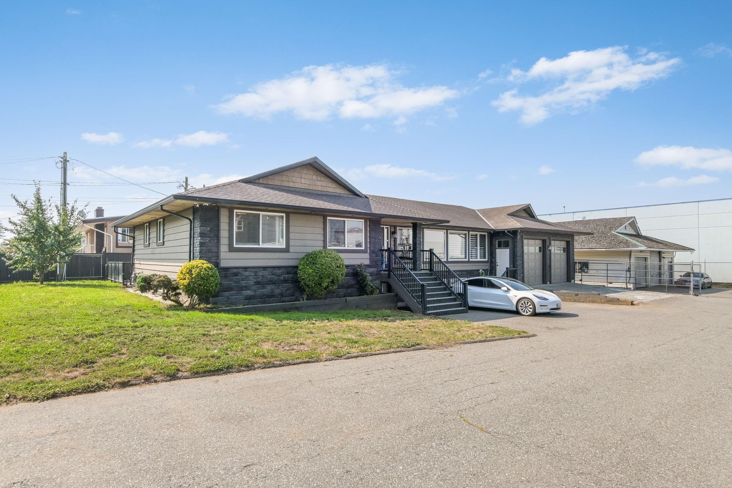 2247 Windsor Street, Abbotsford, BC V2T 6L8