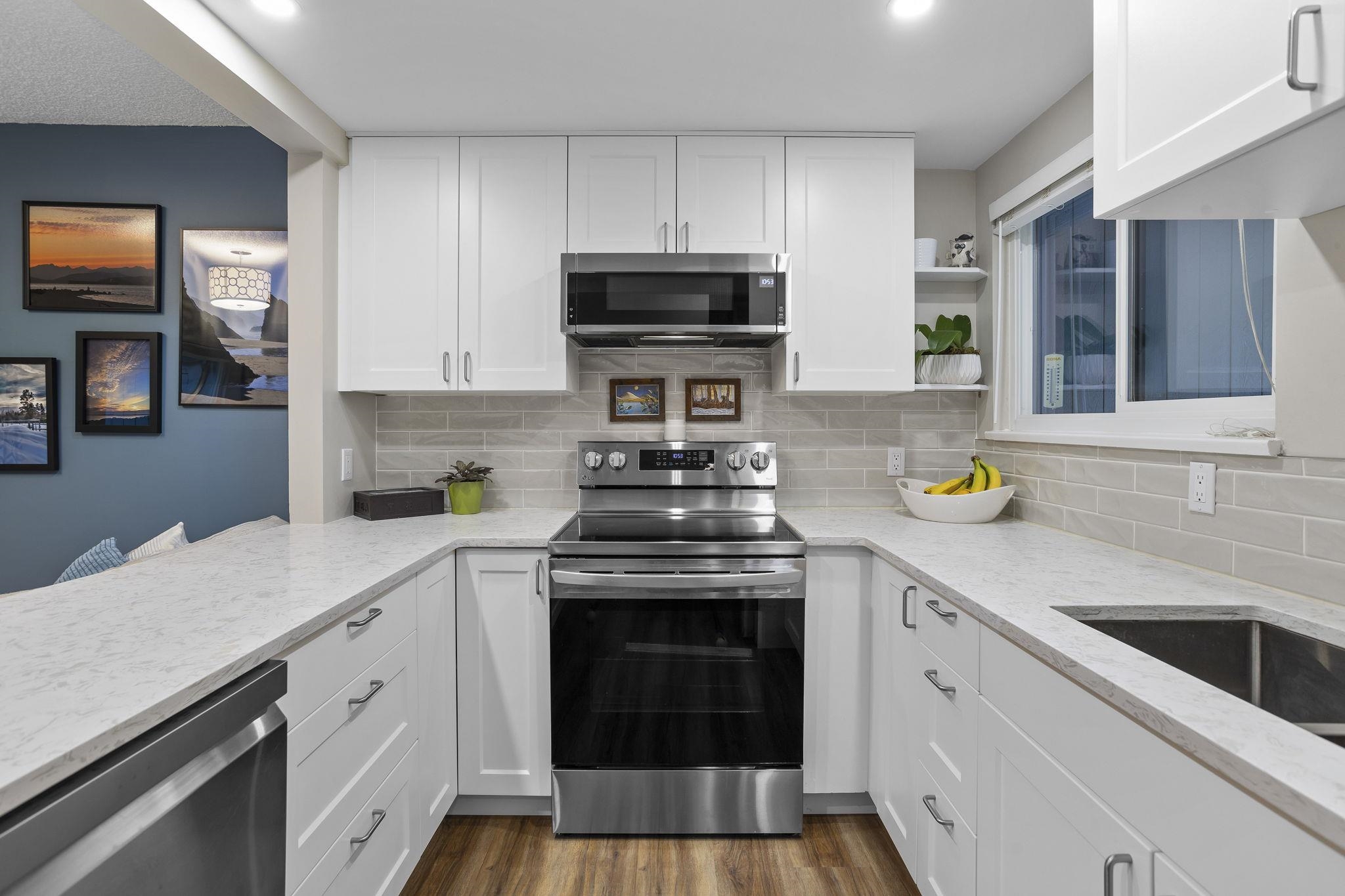 890 Cunningham Lane, Port Moody, BC V3H 3S4
