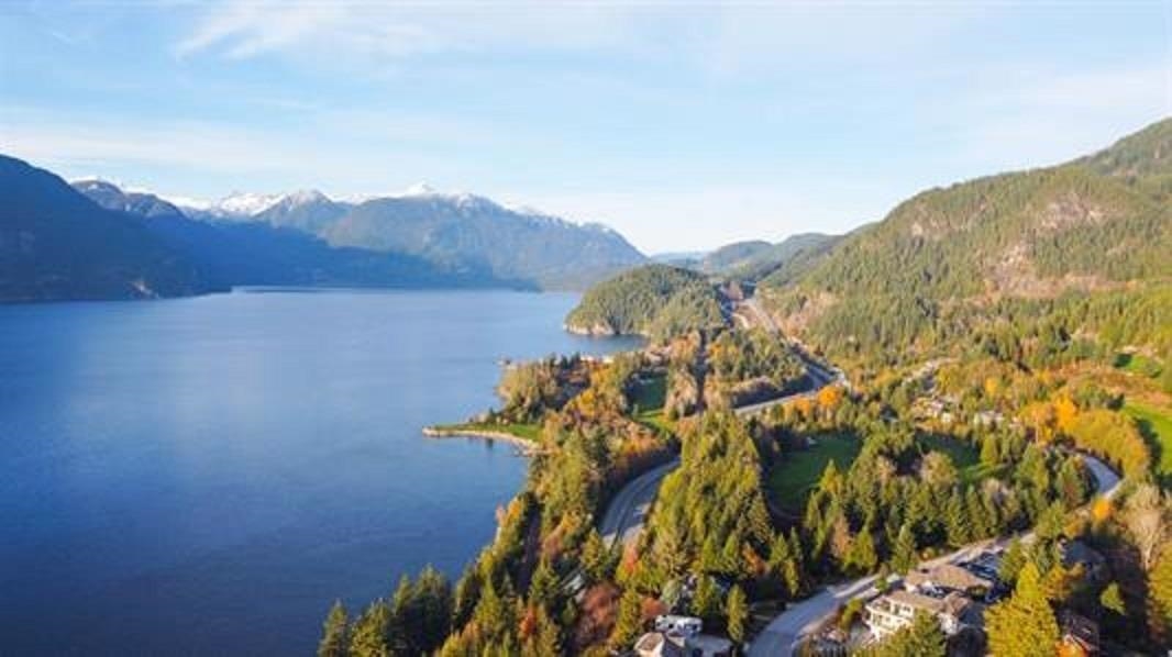 158 Furry Creek Dr, Furry Creek, BC V0N 3Z2