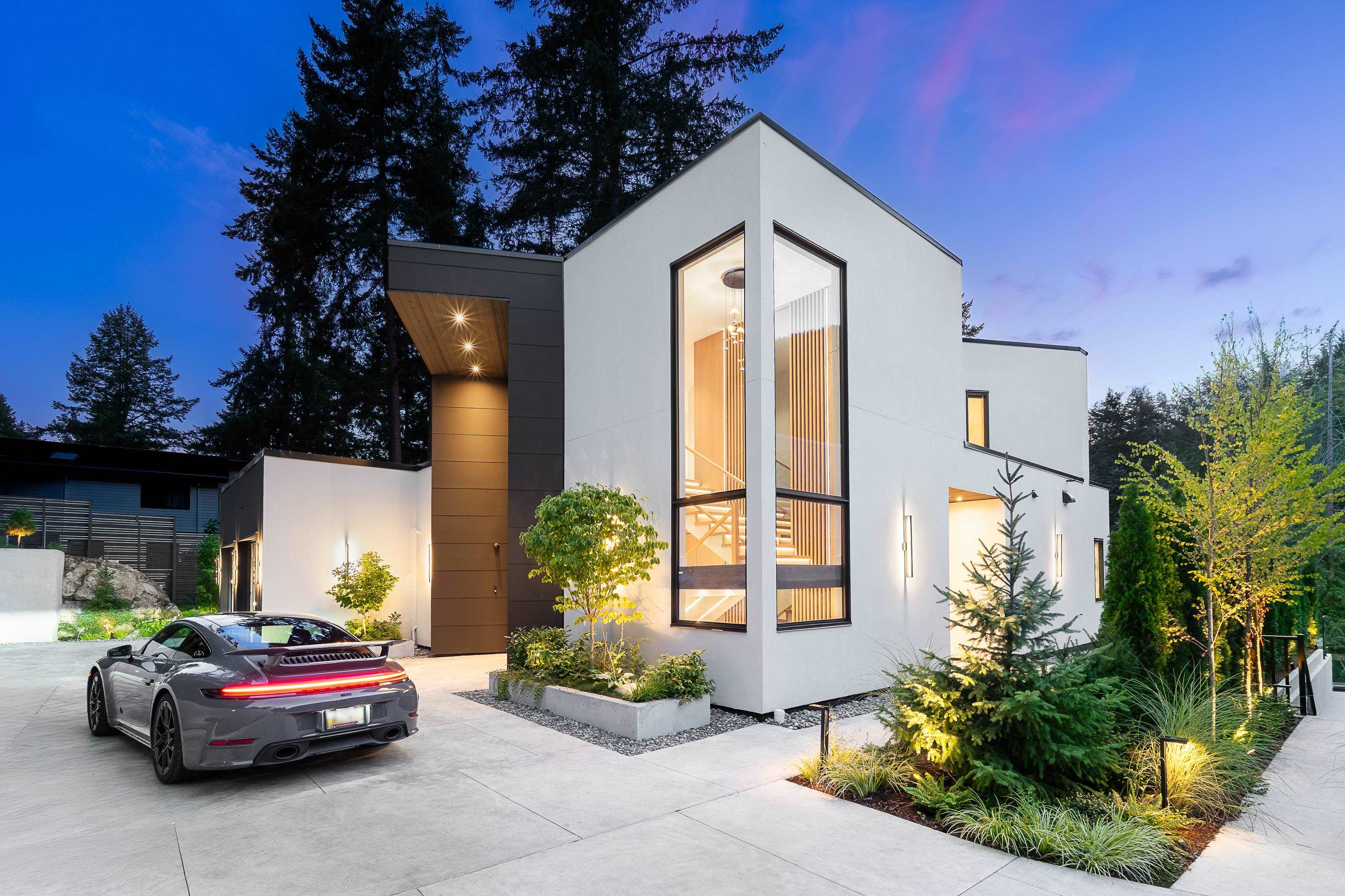 5773 Primrose Place, West Vancouver, BC V7W 1T4