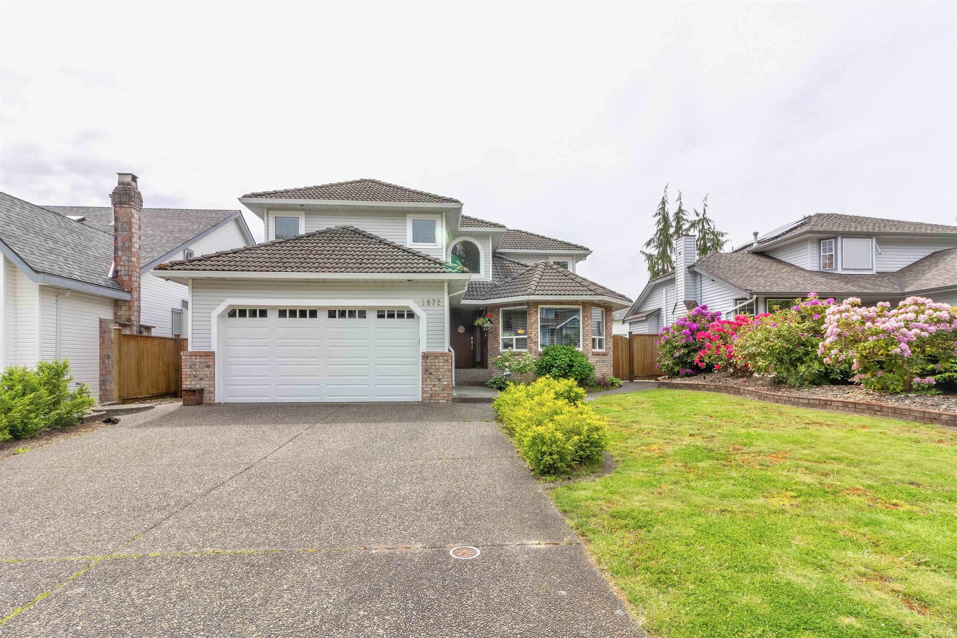 1872 1872 Walnut Crescent, Coquitlam, BC V3J 7T1