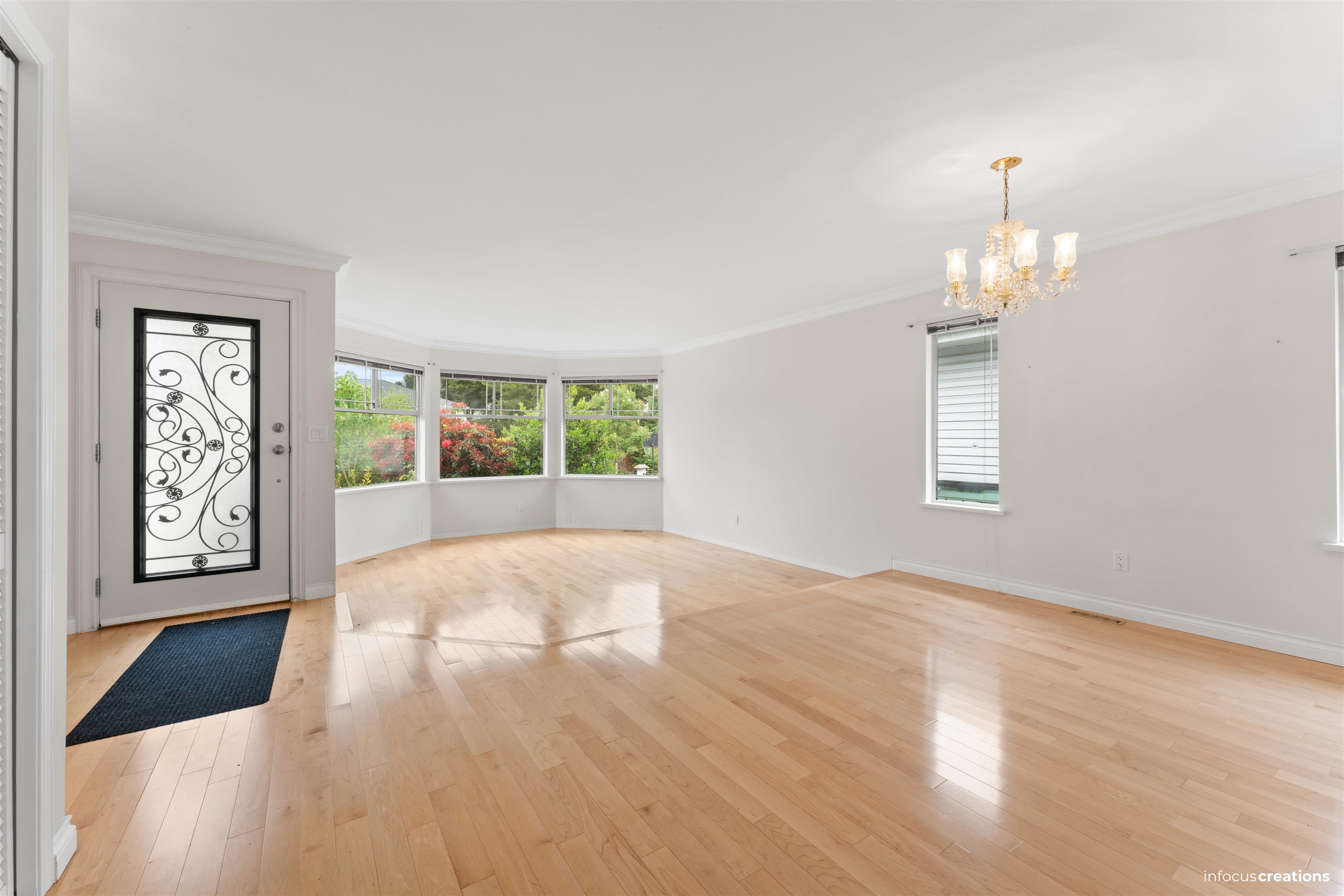 160a Street, Surrey, BC V4N 2P4