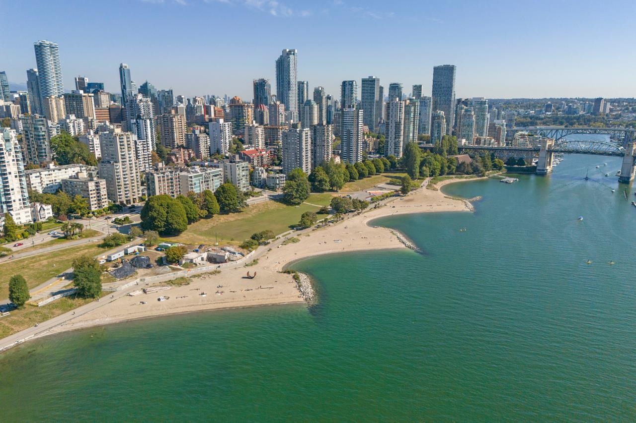 1233 Beach Avenue #404, Vancouver, BC V6E 1V4