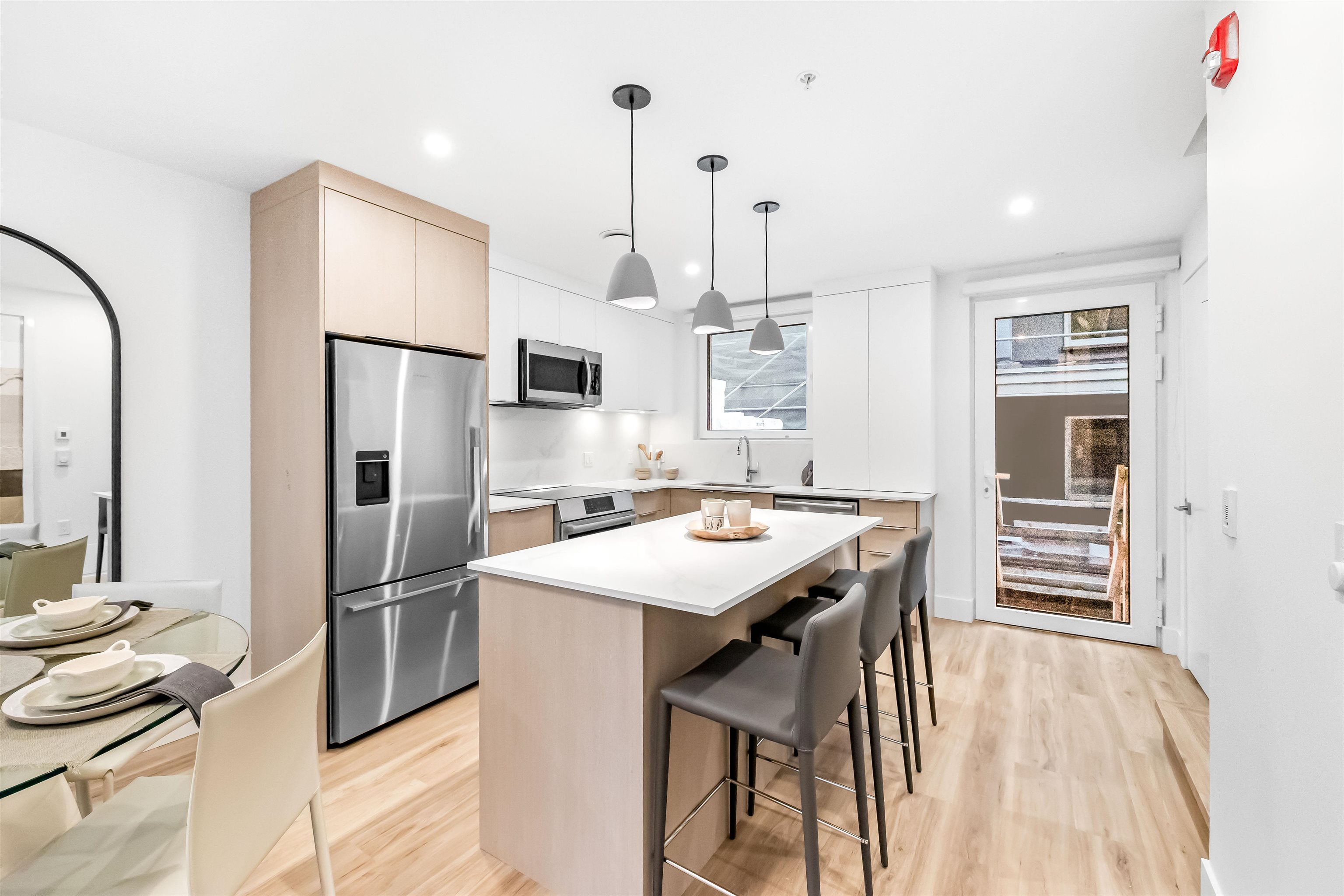 2250 East 1st Avenue #309, Vancouver, BC V5N 1B6