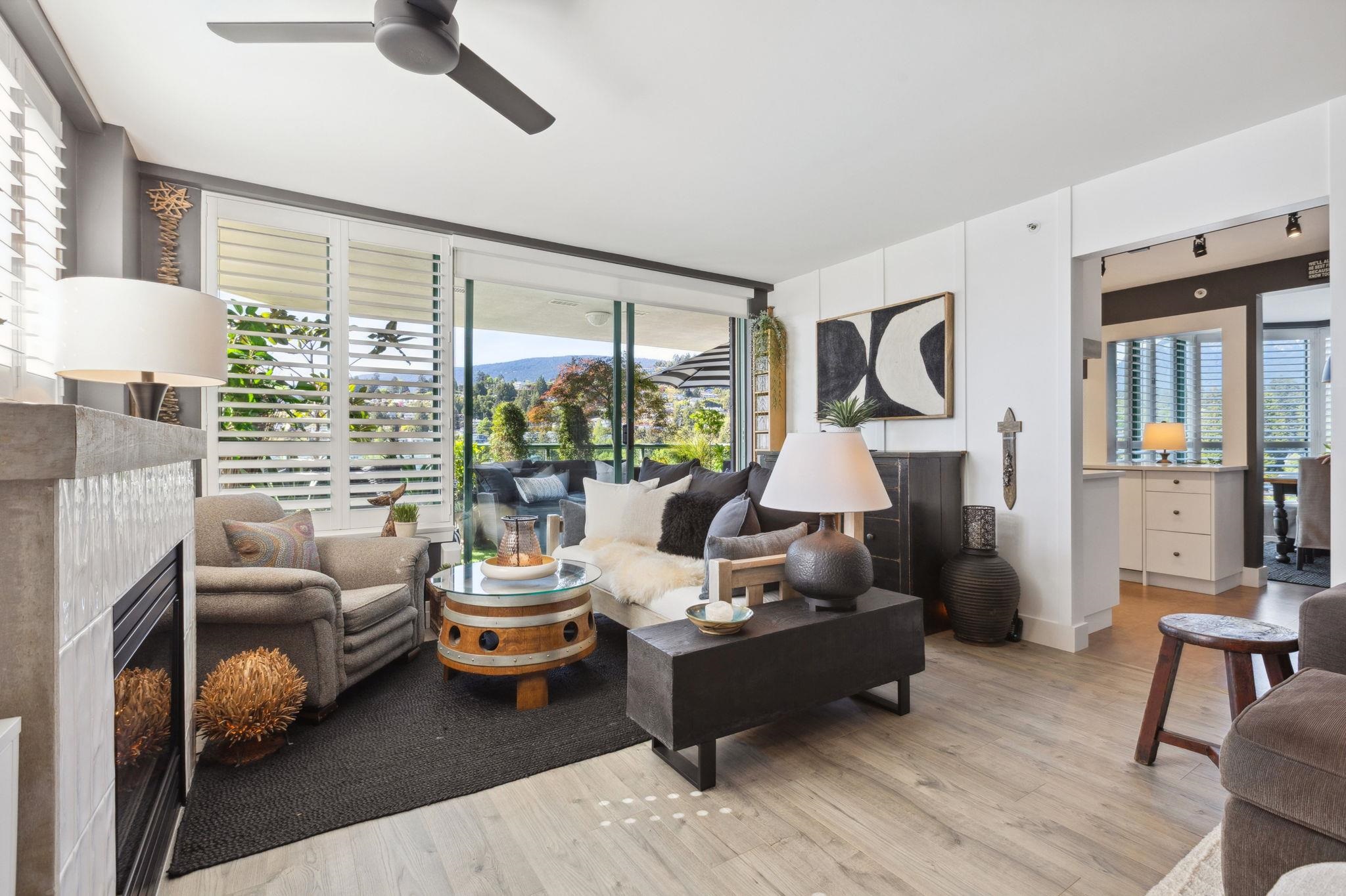 328 Taylor Way #14e, West Vancouver, BC V7T 2Y4