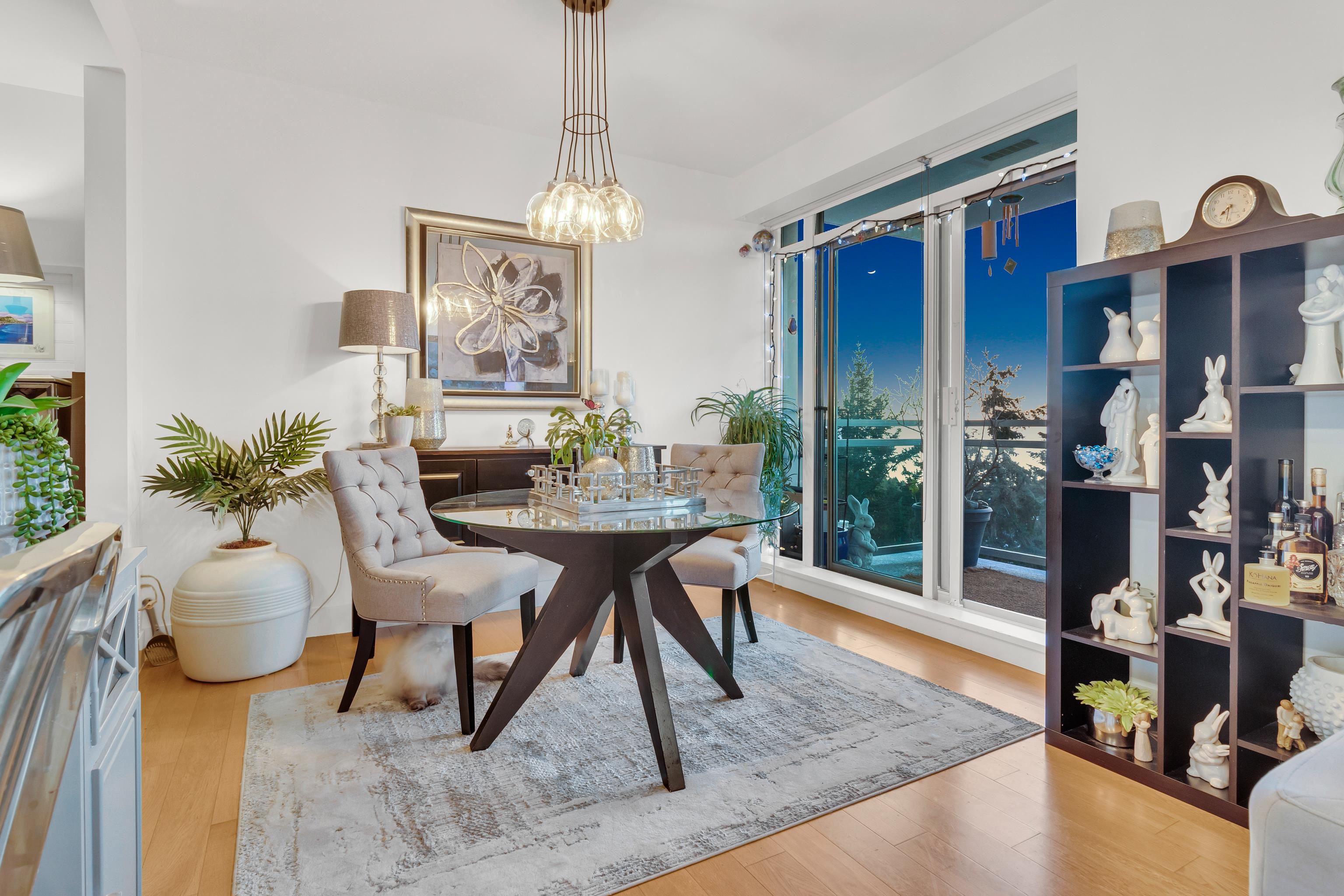 15152 Russell Avenue #1203, White Rock, BC V4B 0A3