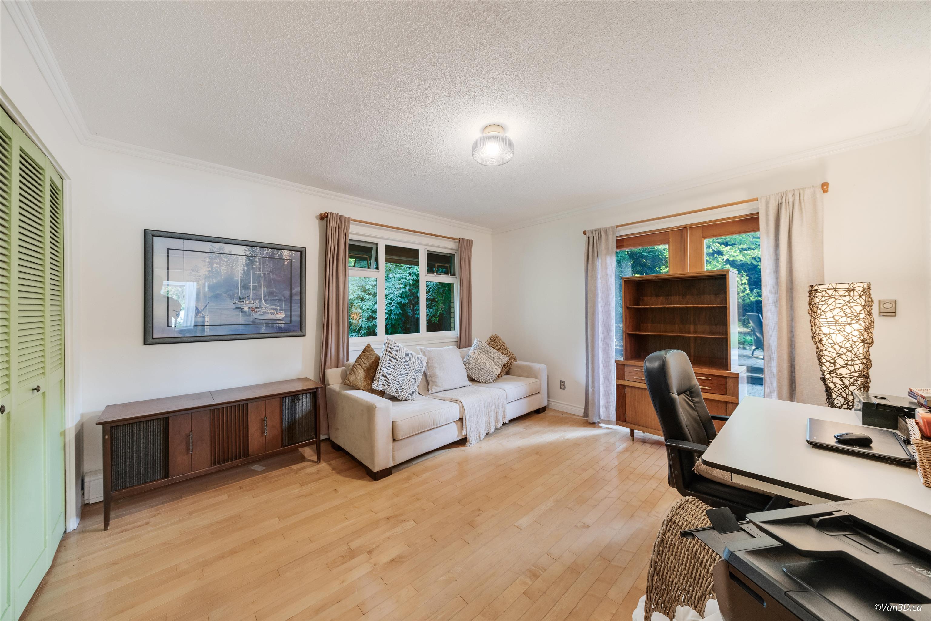 141 Street, Surrey, BC V4P 1L7