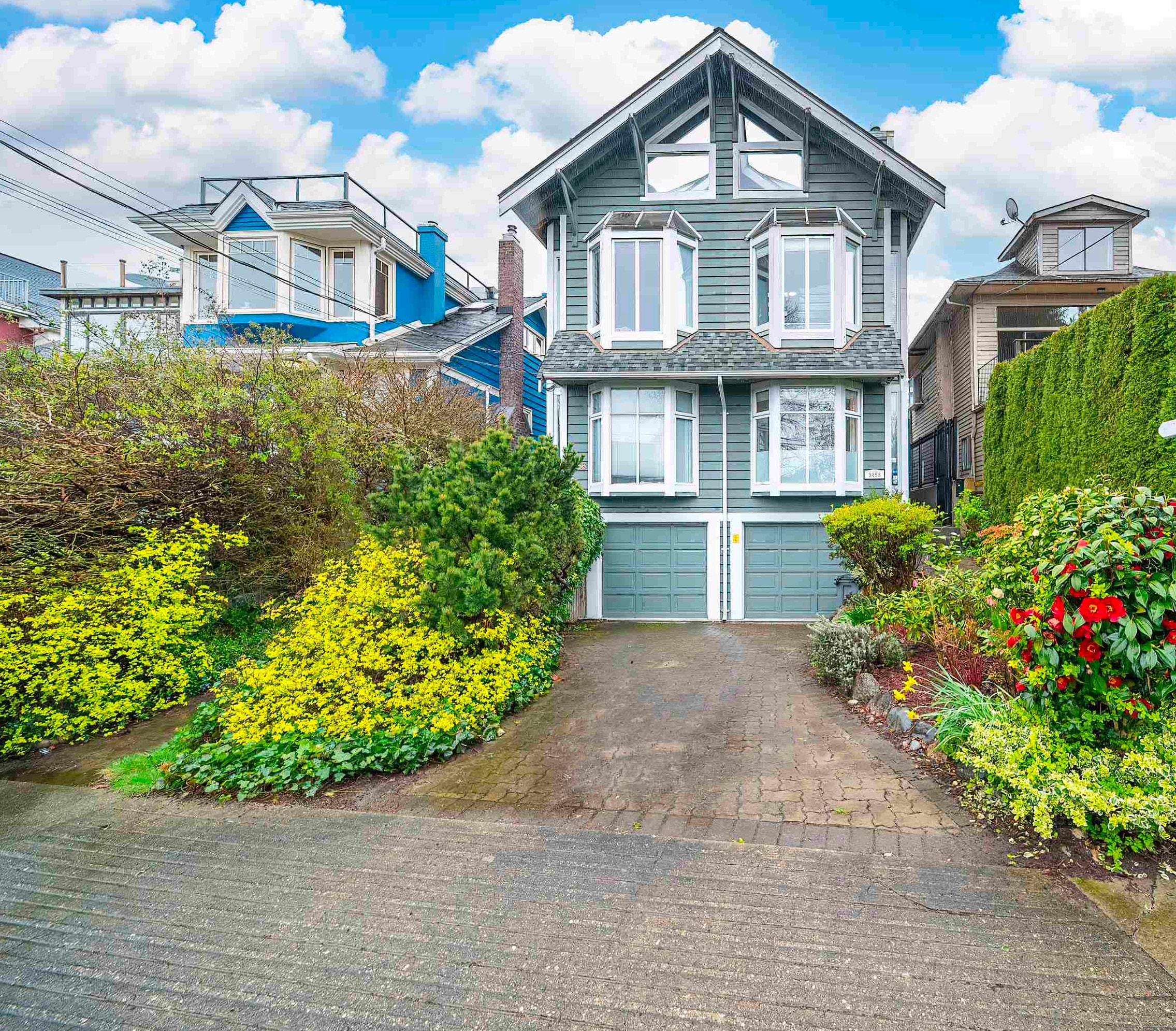 3458 Point Grey Road, Vancouver, BC V6R 1A5