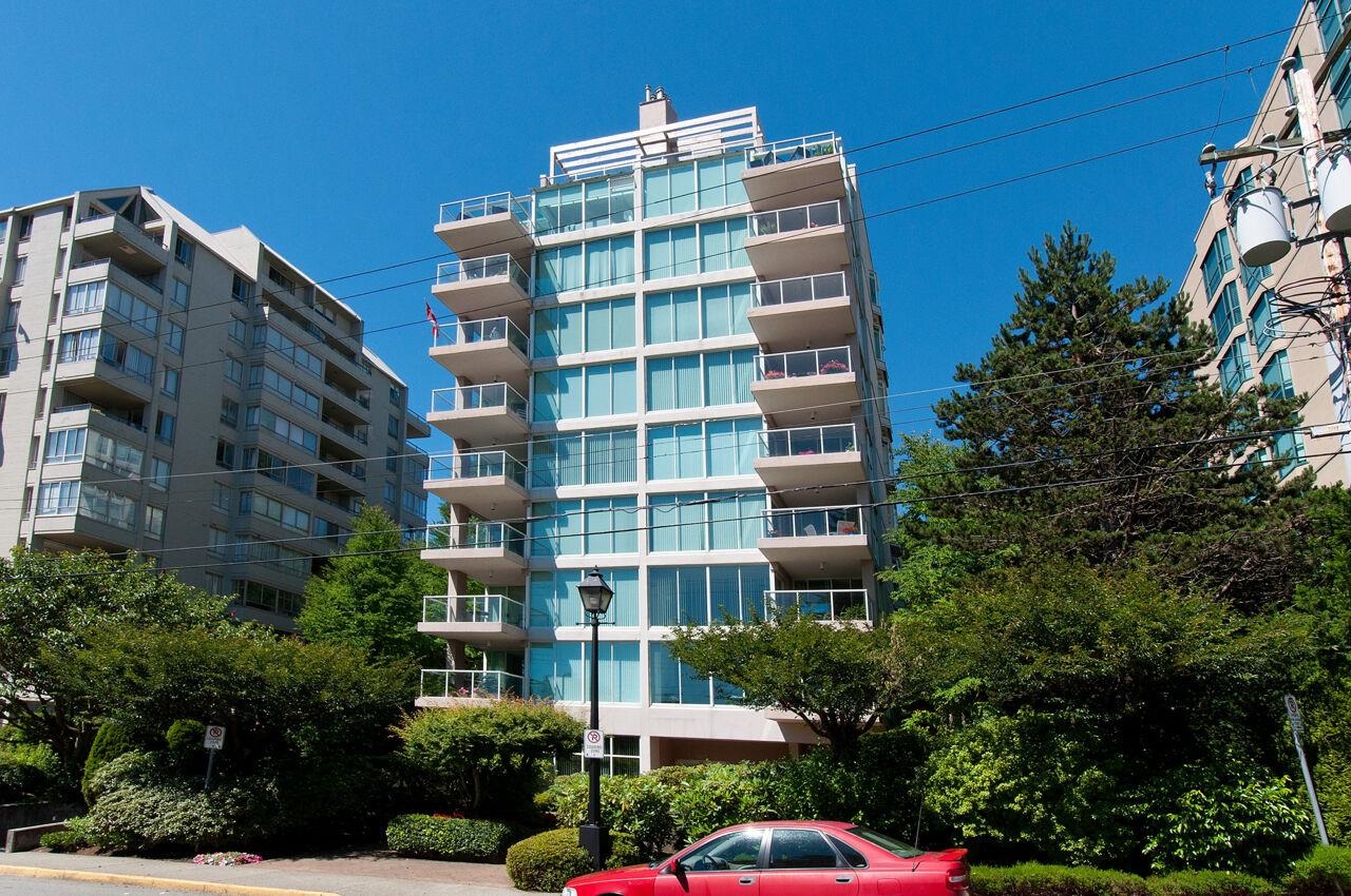 1455 Duchess Avenue #301, West Vancouver, BC V7T 1H7