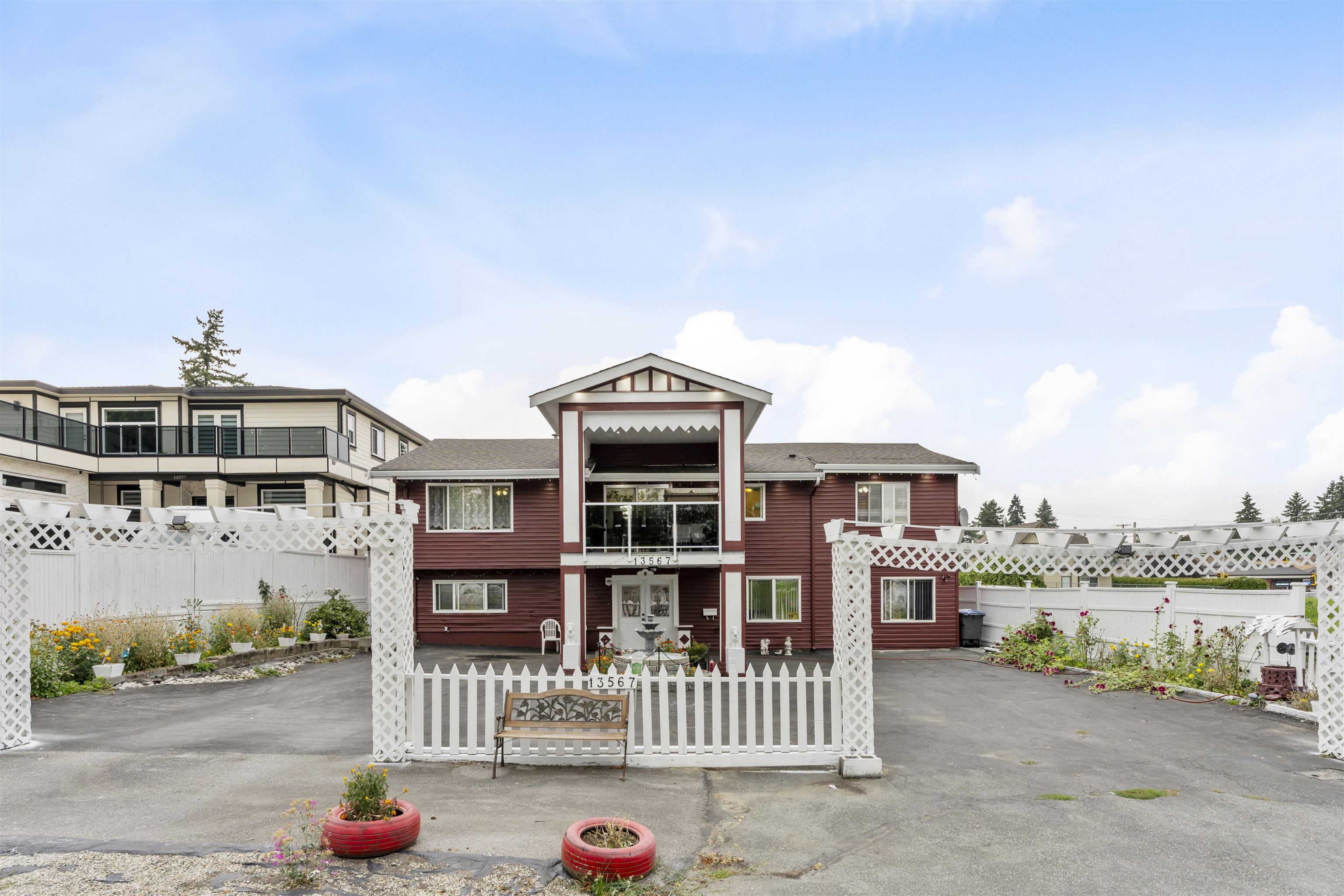 67a Avenue, Surrey, BC V3W 2C1