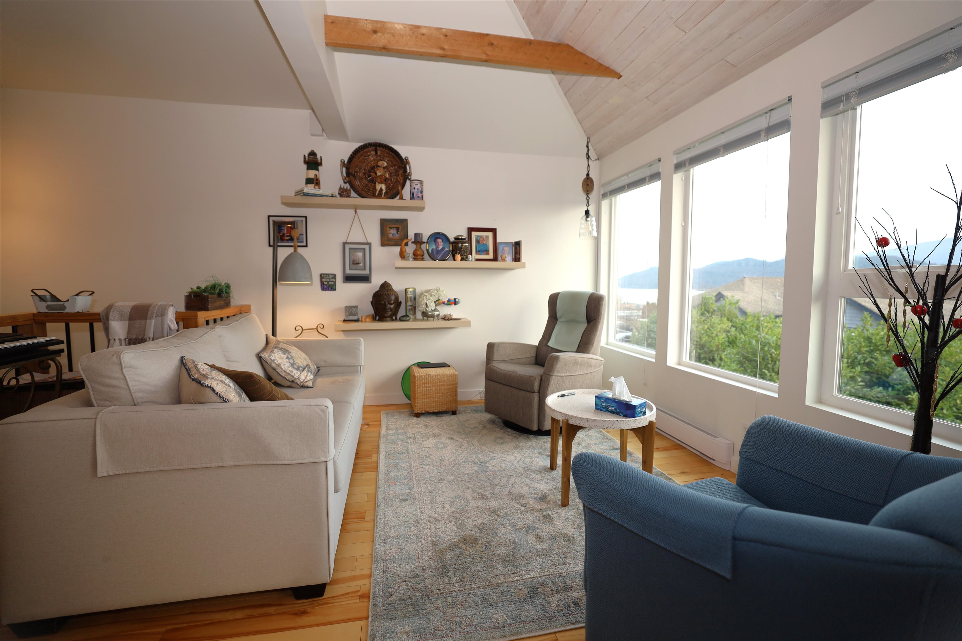 512 South Fletcher Road, Gibsons, BC V0N 1V9
