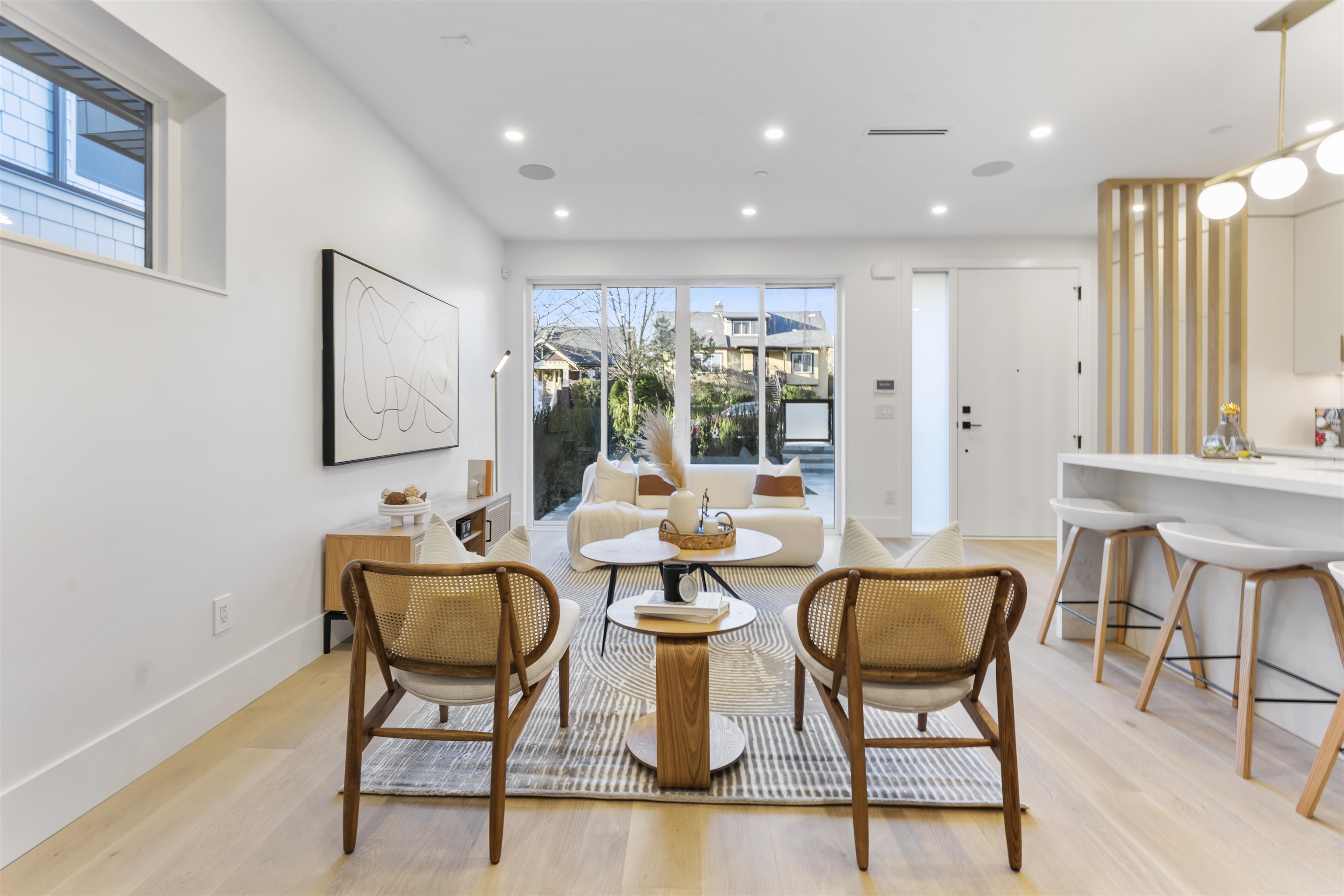 2138 West 48th Avenue #1, Vancouver, BC V6M 2P5