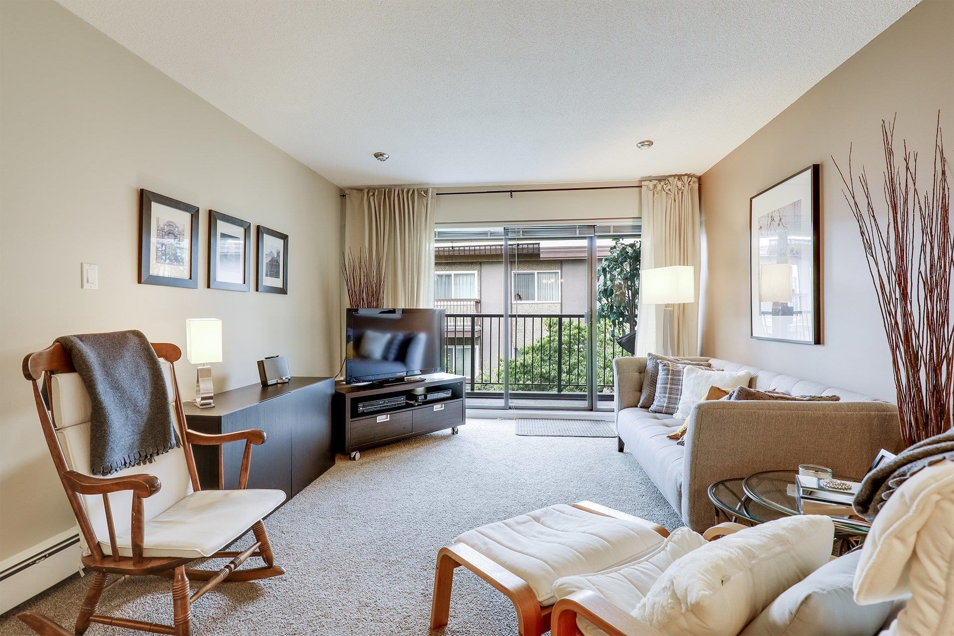 330 1st Street East #302, North Vancouver, BC V7L 1B5