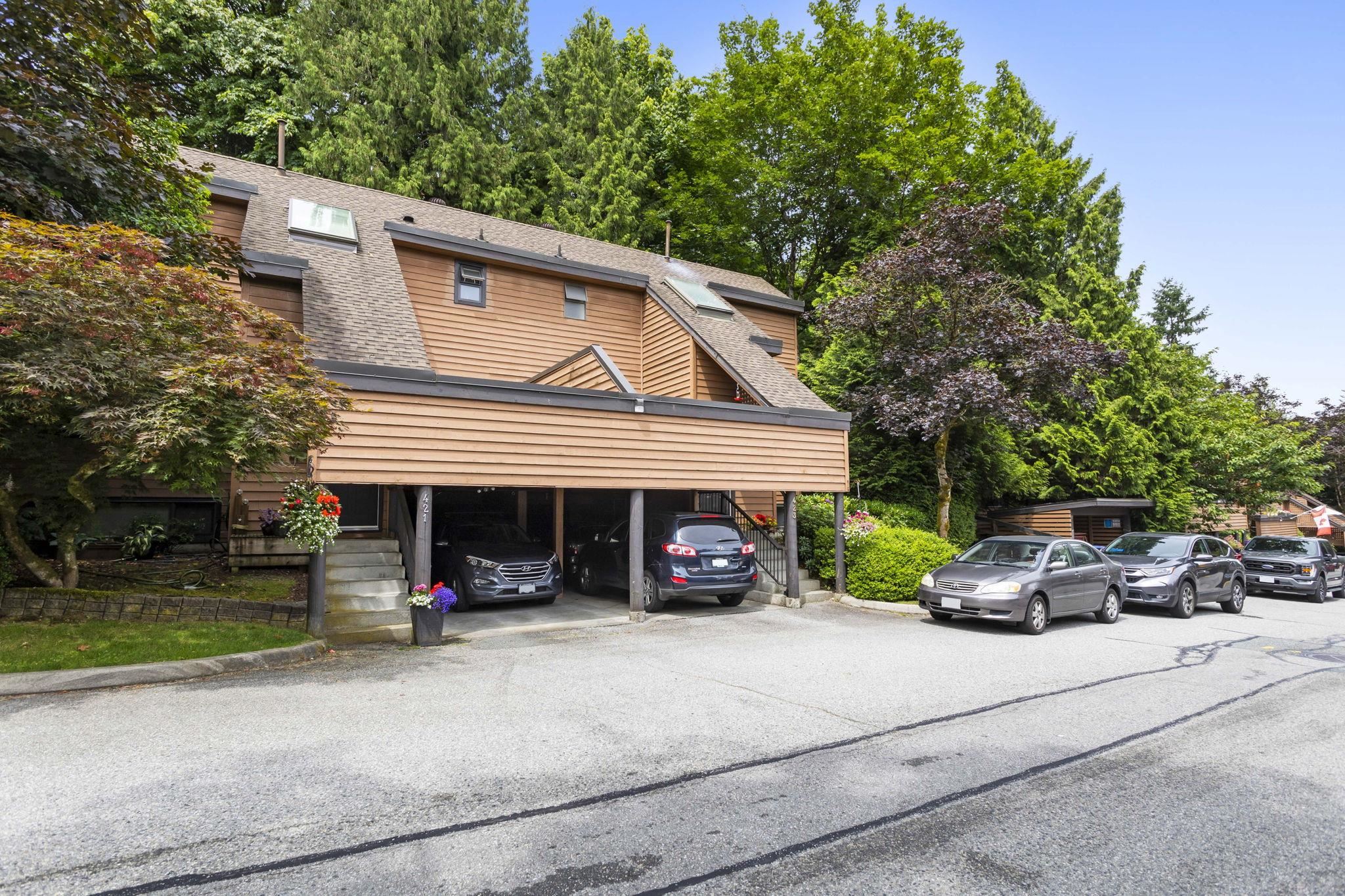 423 Cambridge Way, Port Moody, BC V3H 3V1