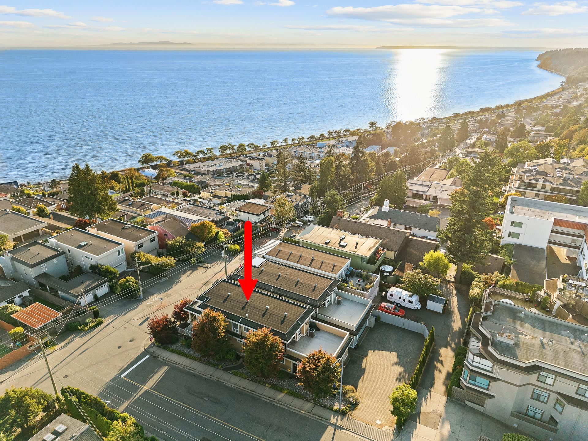 15093 Buena Vista Avenue, White Rock, BC V4B 1Y1
