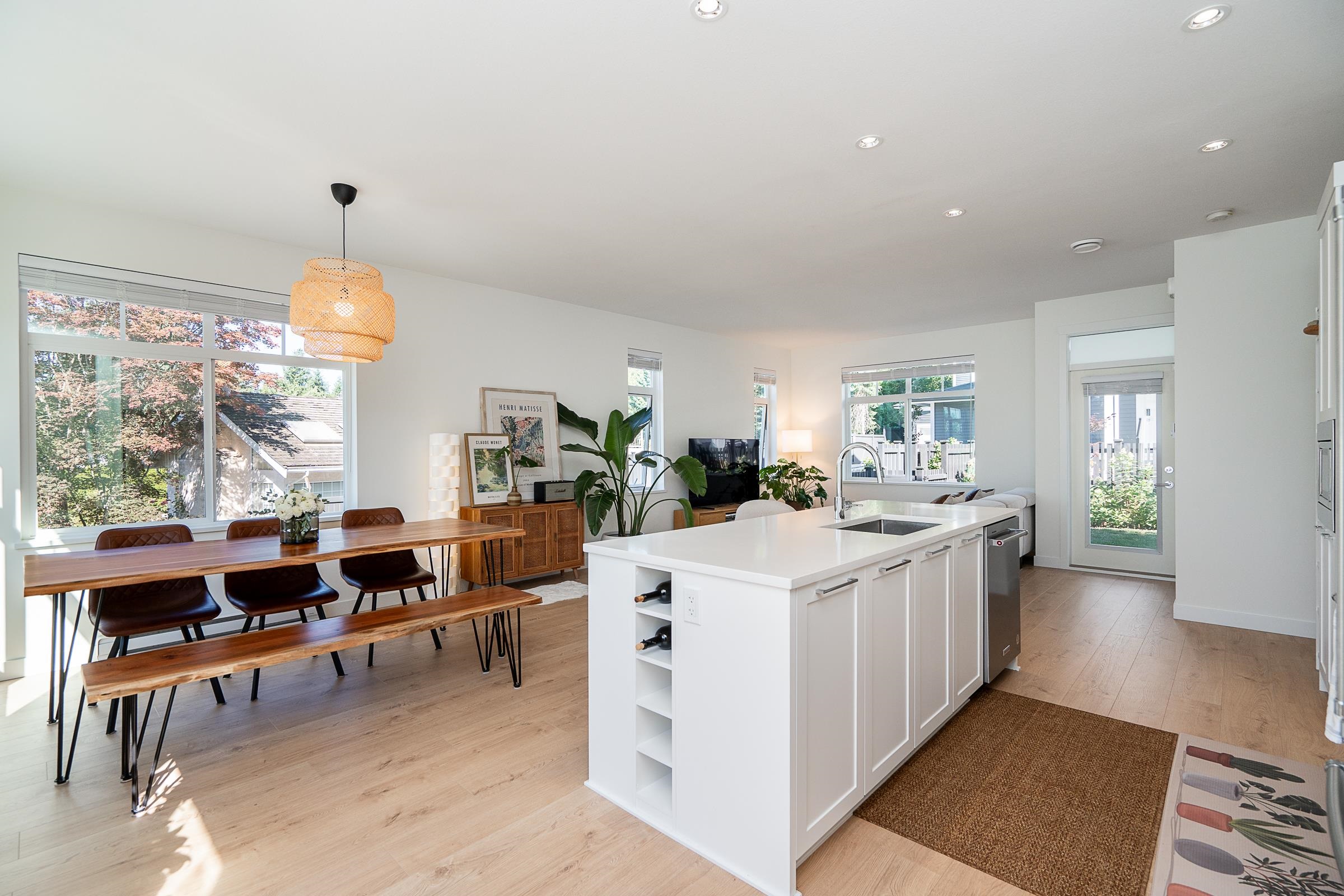 3489 Baycrest Ave #110, Coquitlam, BC V3B 0T4