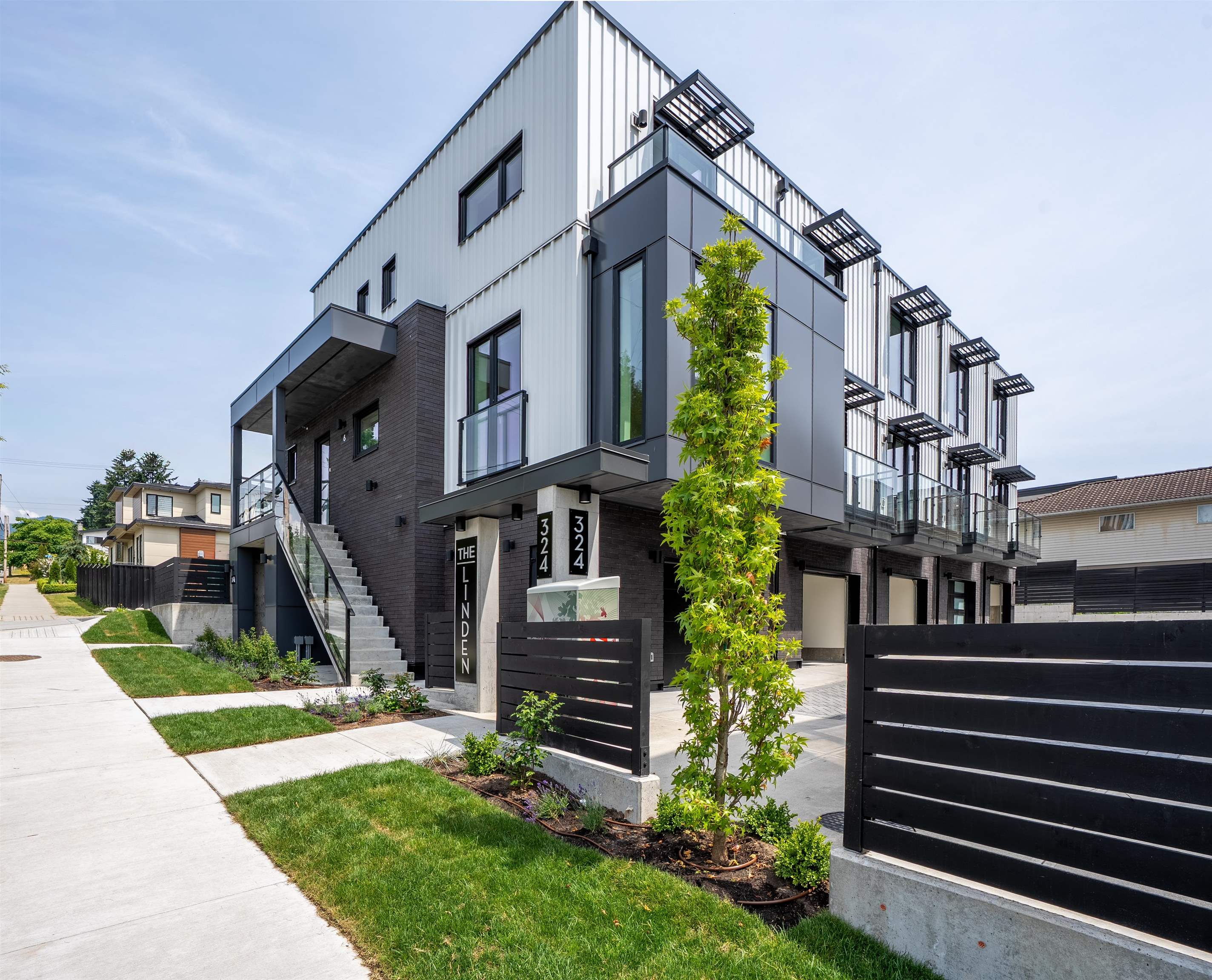 610 East 3rd Street #th8, North Vancouver, BC V7L 1G7