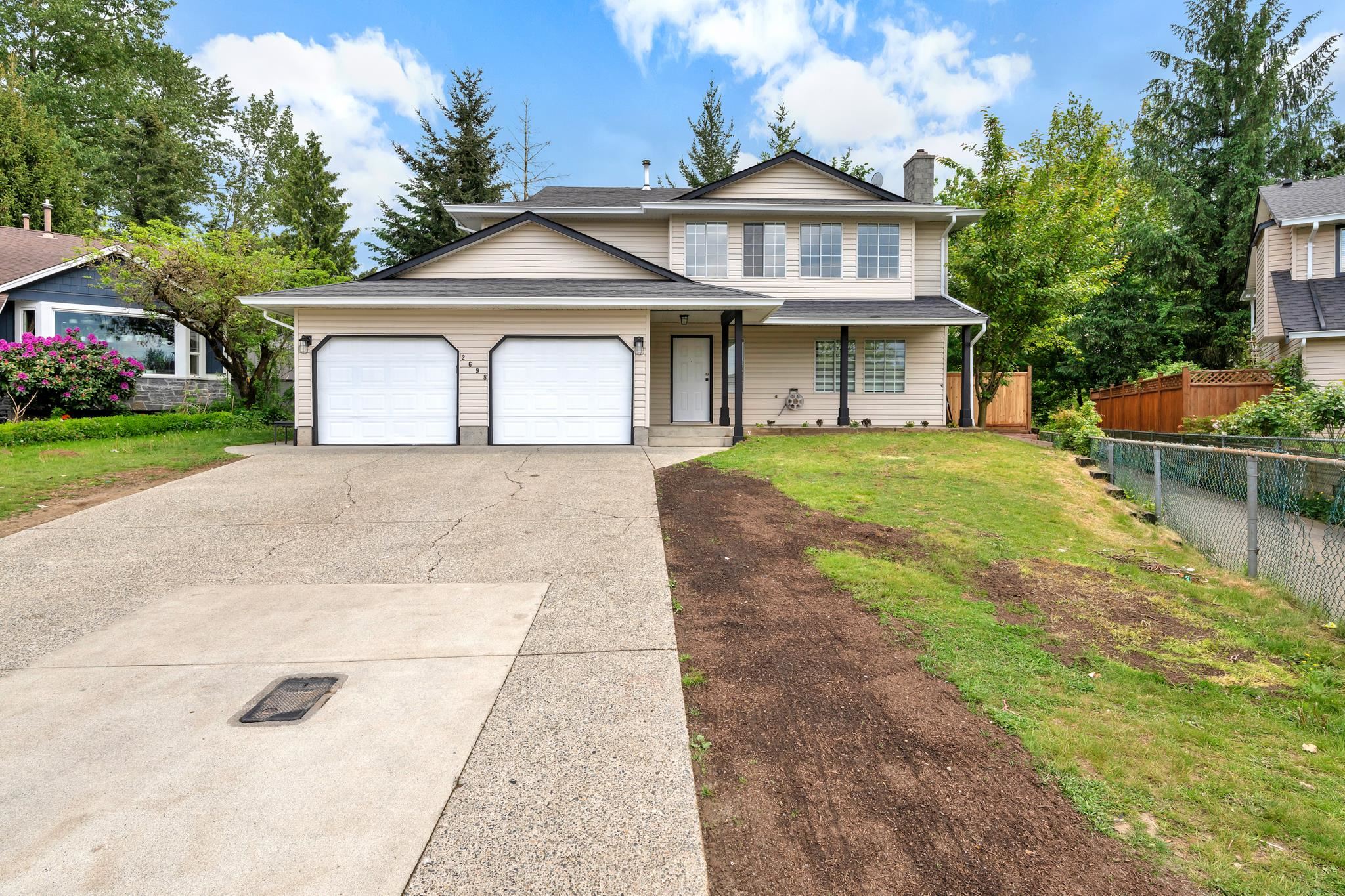 2698 Dehavilland Court, Abbotsford, BC V2T 5L3