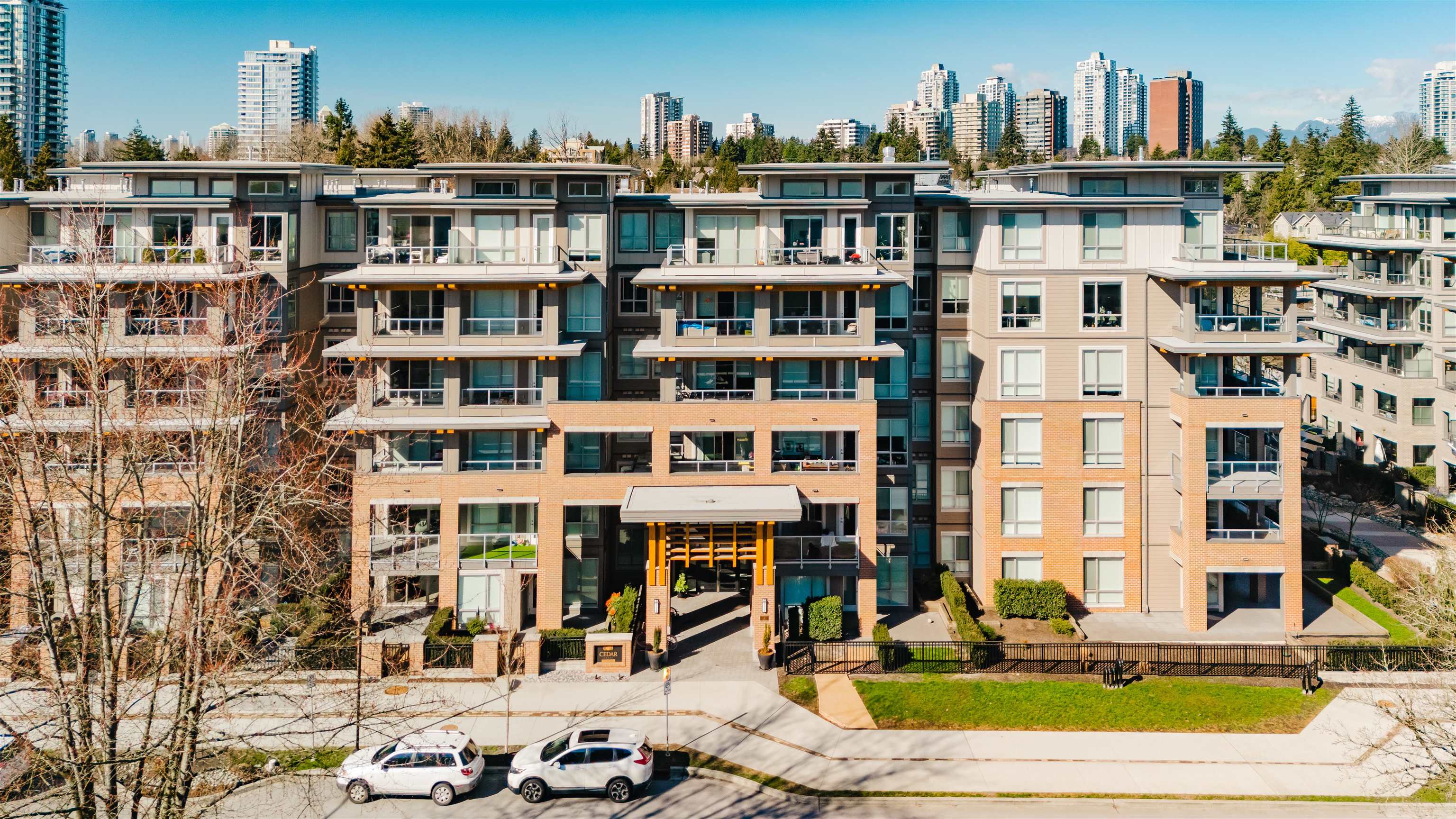 7133 14th Ave #320, Burnaby, BC V4N 0H5