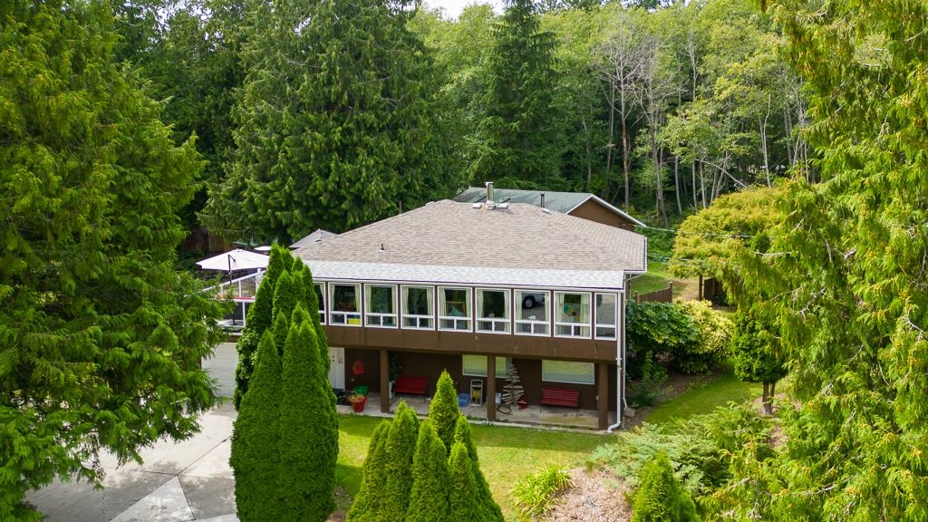 7781 Hart Rd, Halfmoon Bay, BC V0N 1Y1