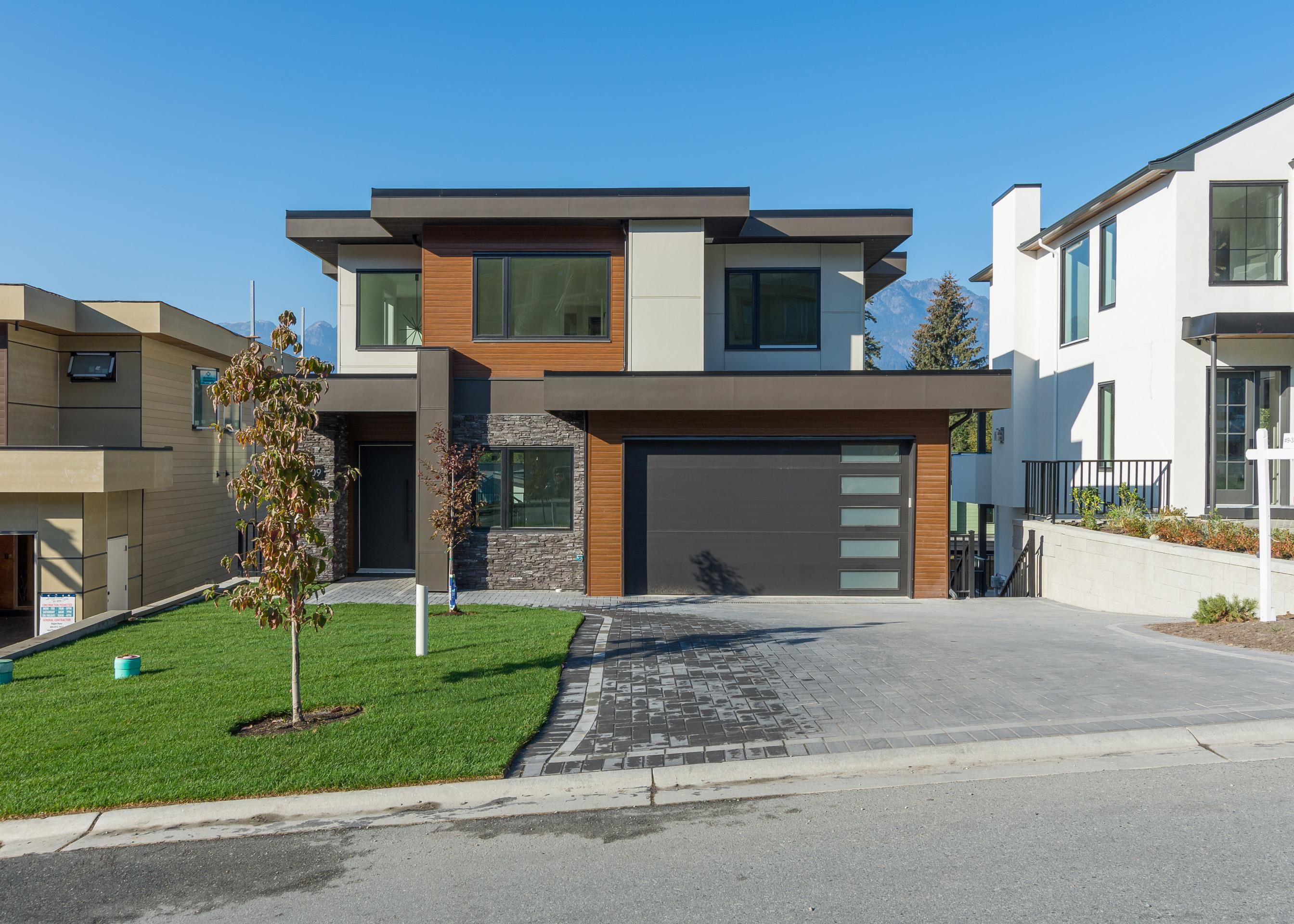 3385 Mamquam Road #9, Squamish, BC V8B 0E3