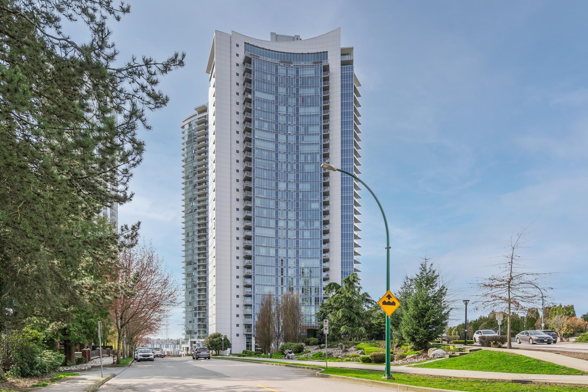 4189 Halifax Street #2009, Burnaby, BC V5C 0H9