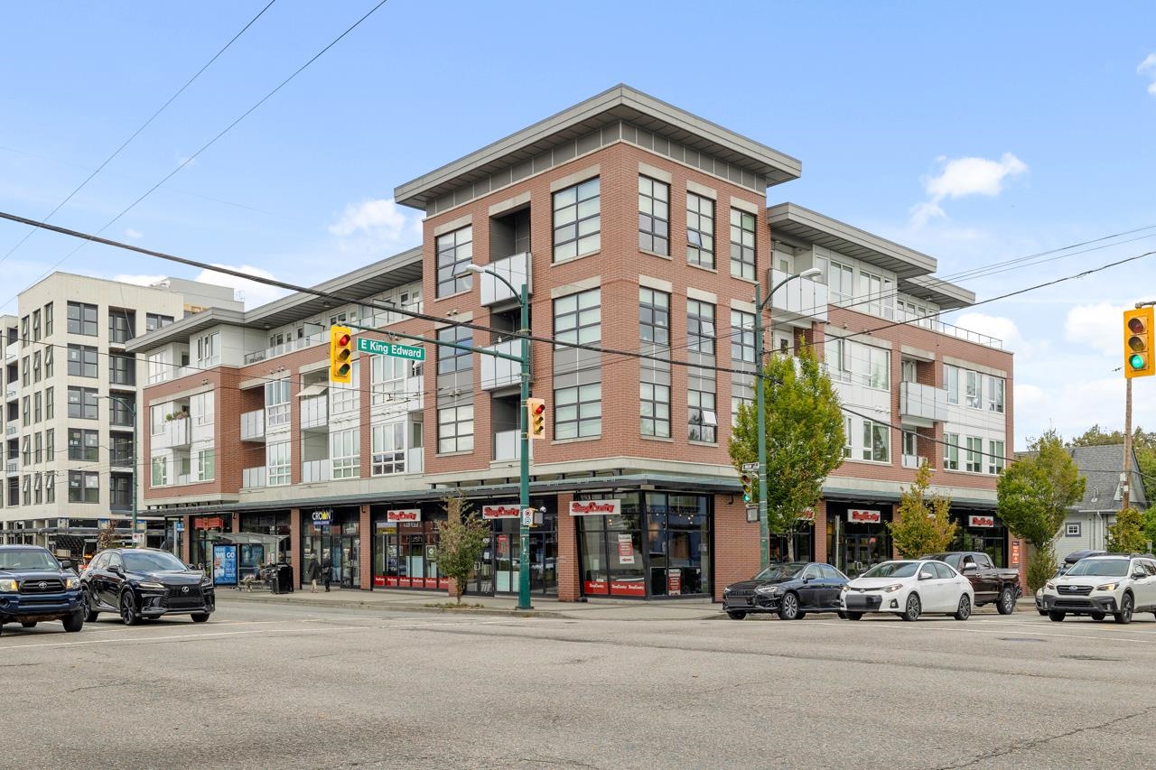 202 East 24th Avenue #302, Vancouver, BC V5V 1Z6