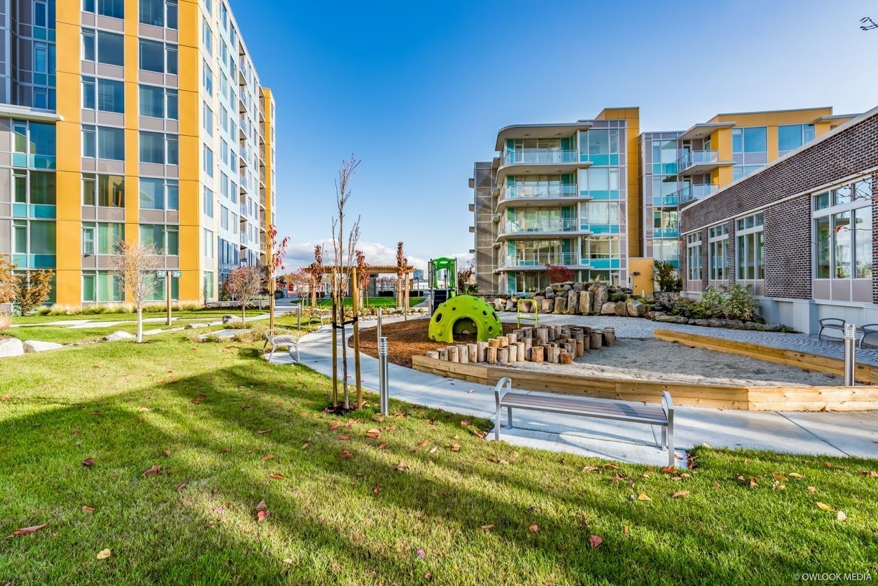 5619 Cedarbridge Way #801, Richmond, BC V6X 0P8