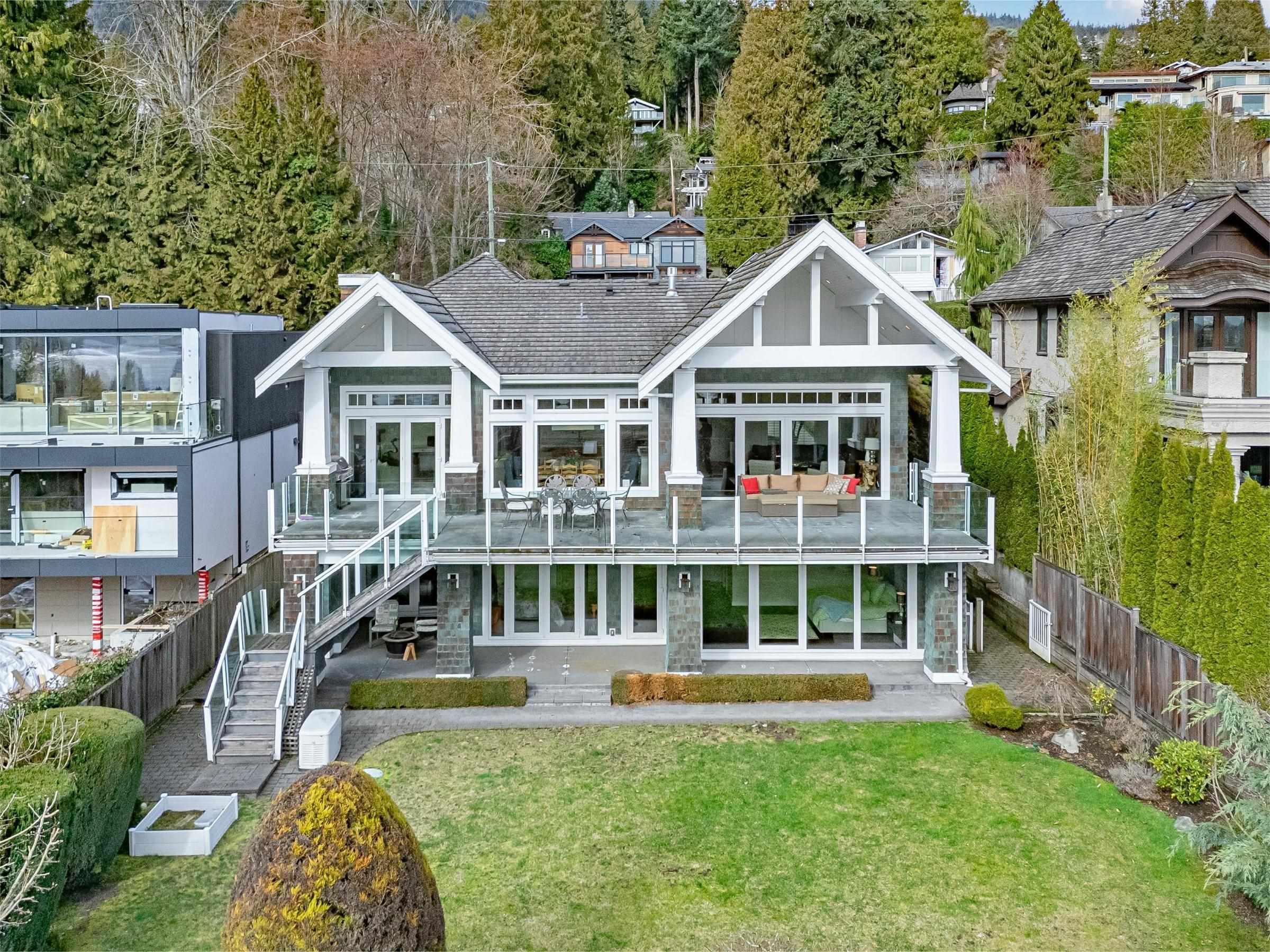 2478 Ottawa Avenue, West Vancouver, BC V7V 2T1
