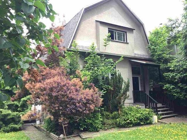2703 Ward Street, Vancouver, BC V5R 4S7